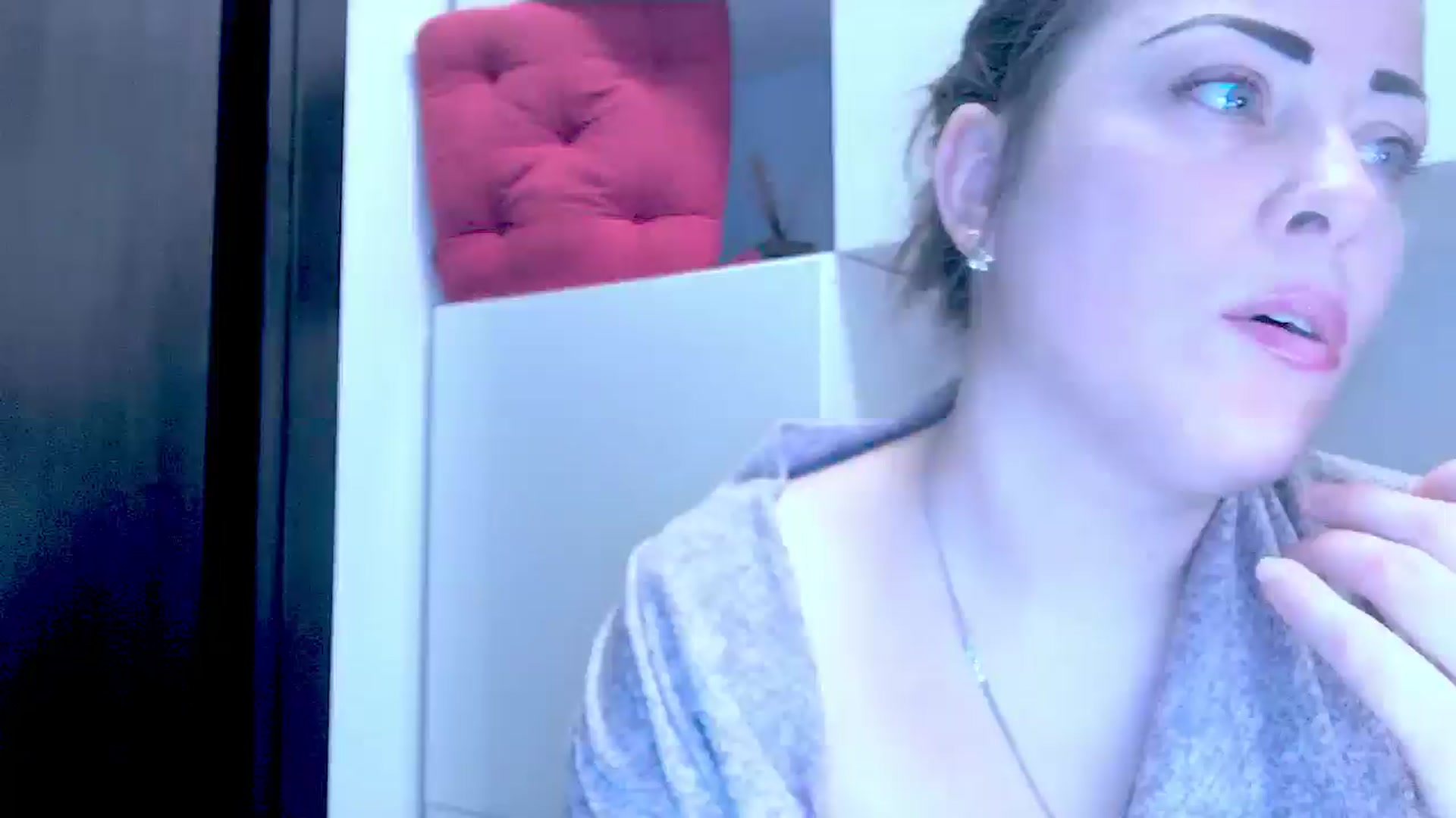 Gallery image thumbnail from Mrsfoxy's myfreecams stream on, 01/07/2026, 16:19 image 1 of 20