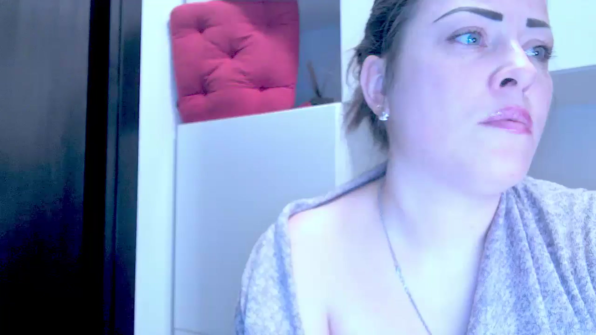 Gallery image thumbnail from Mrsfoxy's myfreecams stream on, 01/07/2026, 16:19 image 14 of 20