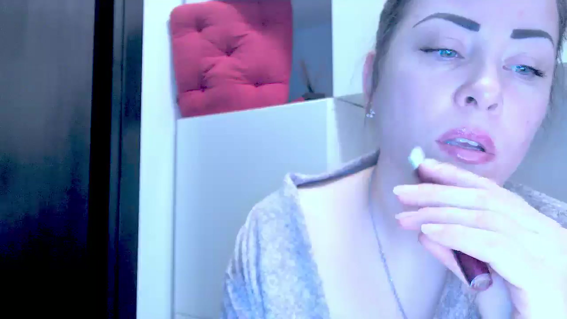 Gallery image thumbnail from Mrsfoxy's myfreecams stream on, 01/07/2026, 16:19 image 16 of 20