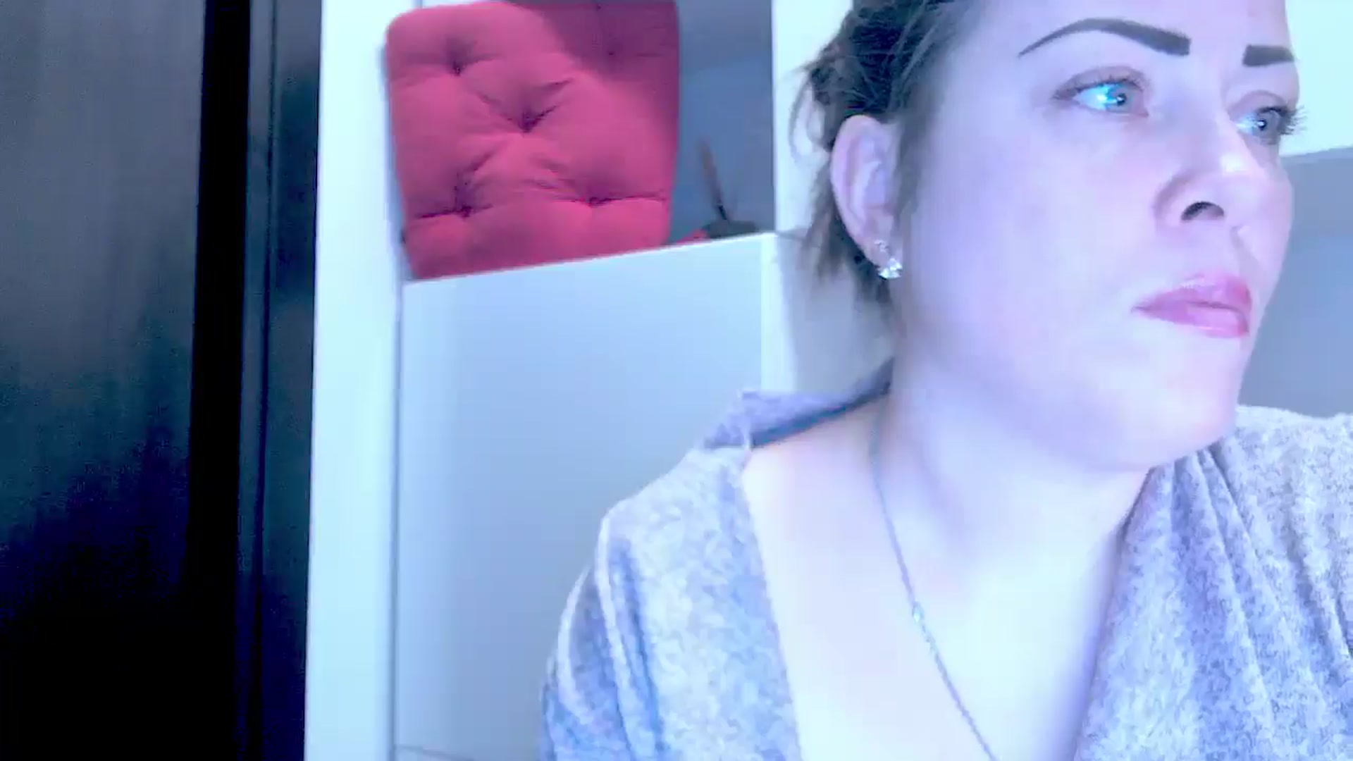 Gallery image thumbnail from Mrsfoxy's myfreecams stream on, 01/07/2026, 16:19 image 6 of 20