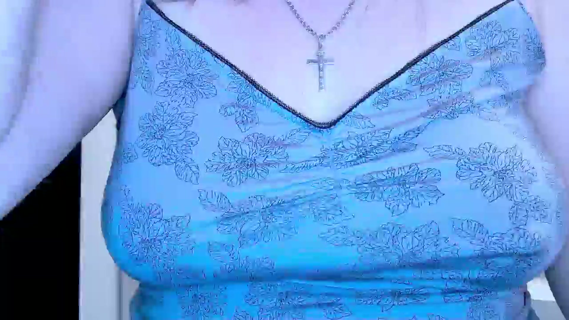 Gallery image thumbnail from Mrsfoxy's myfreecams stream on, 01/09/2026, 16:21 image 19 of 20