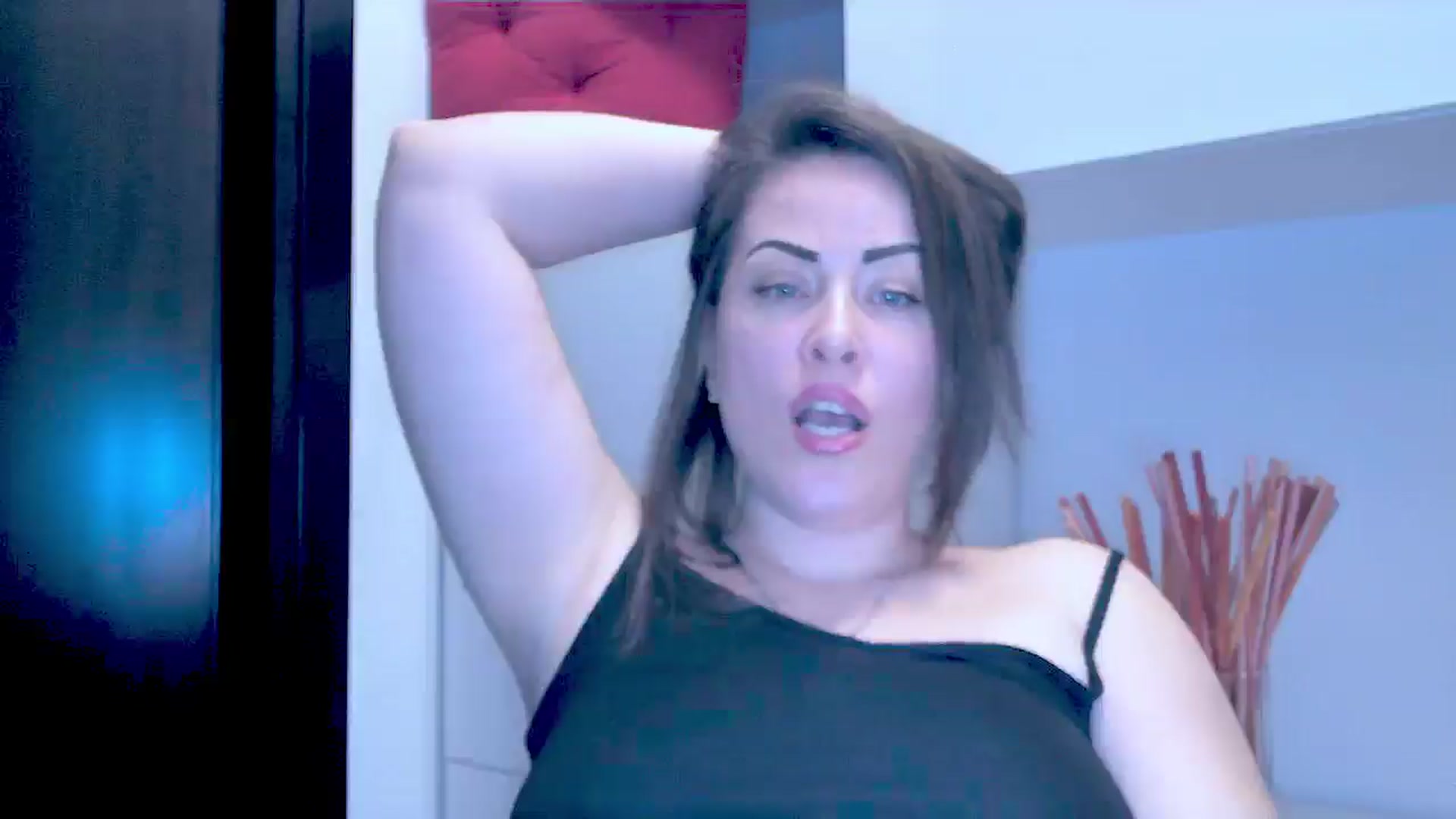 Gallery image thumbnail from Mrsfoxy's myfreecams stream on, 01/12/2026, 15:04 image 18 of 20