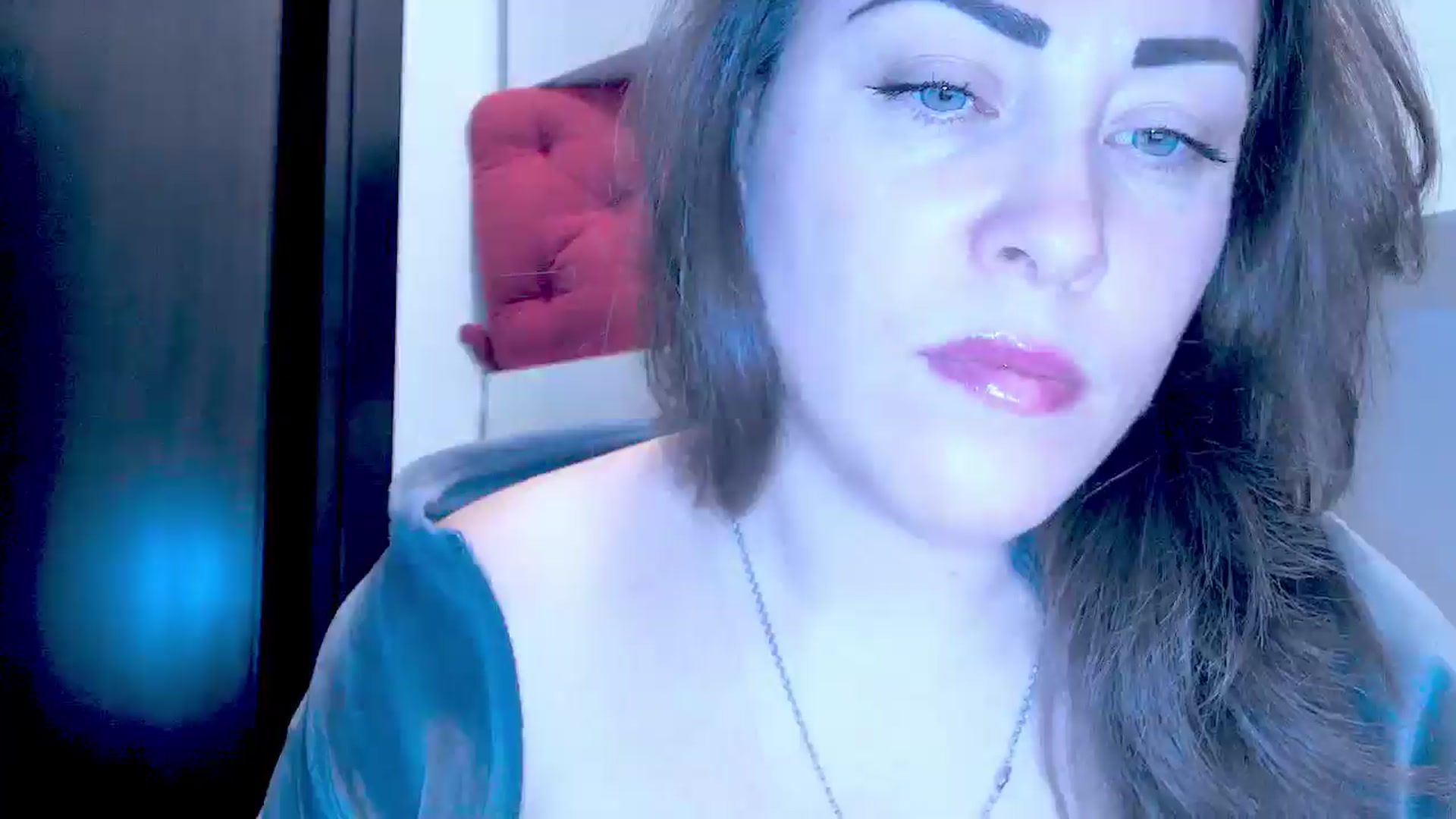 Gallery image thumbnail from Mrsfoxy's myfreecams stream on, 01/12/2026, 15:04 image 10 of 20