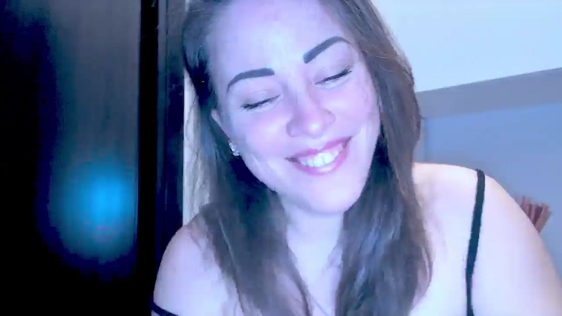 Gallery image thumbnail from Mrsfoxy's myfreecams stream on, 01/12/2026, 16:35 image 5 of 20