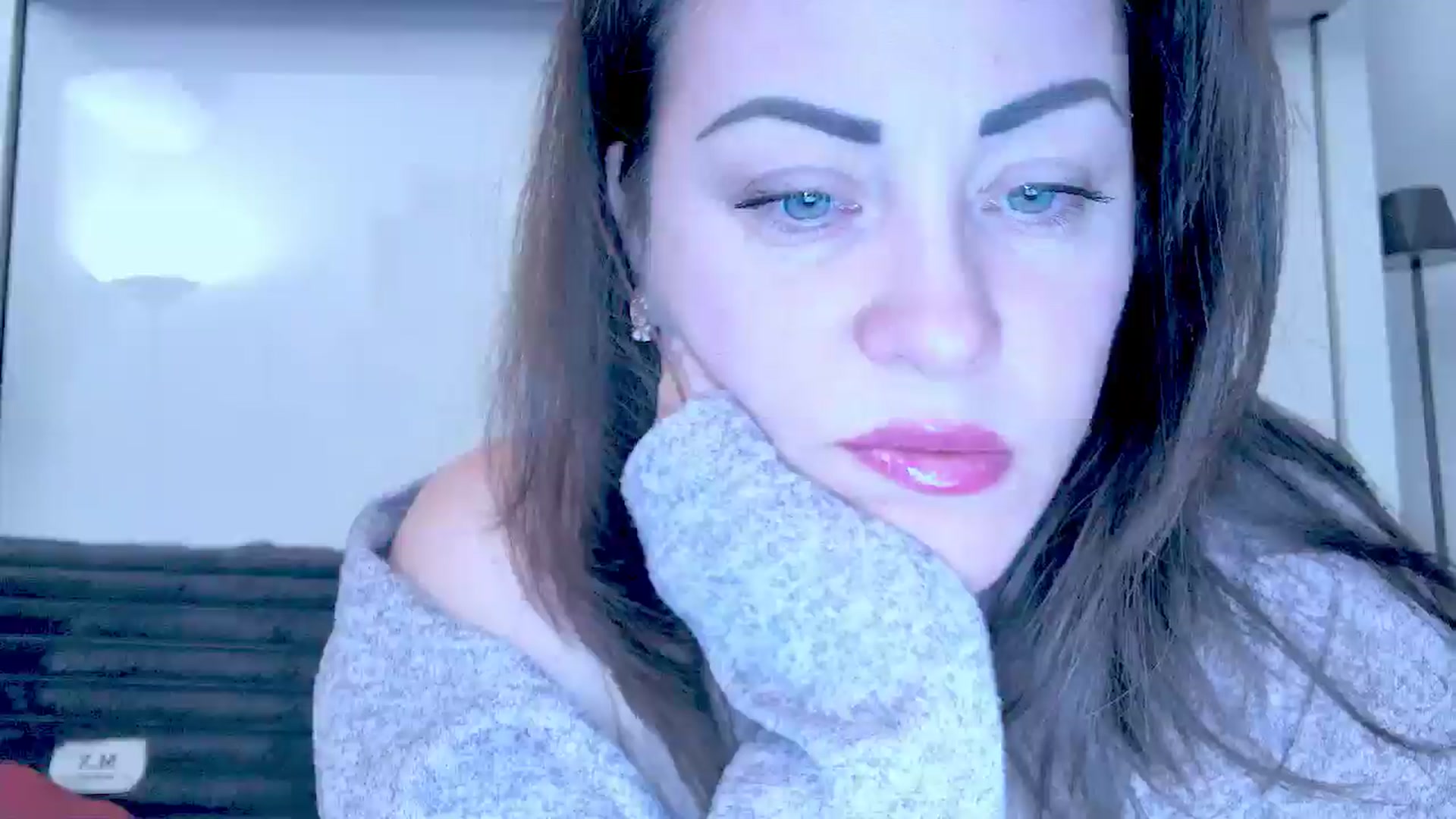 Gallery image thumbnail from Mrsfoxy's myfreecams stream on, 01/13/2026, 16:08 image 13 of 20