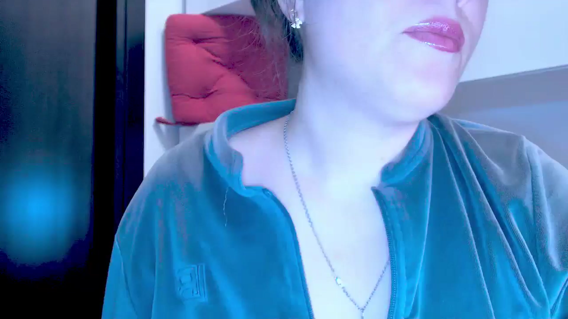 Gallery image thumbnail from Mrsfoxy's myfreecams stream on, 01/14/2026, 14:39 image 3 of 20