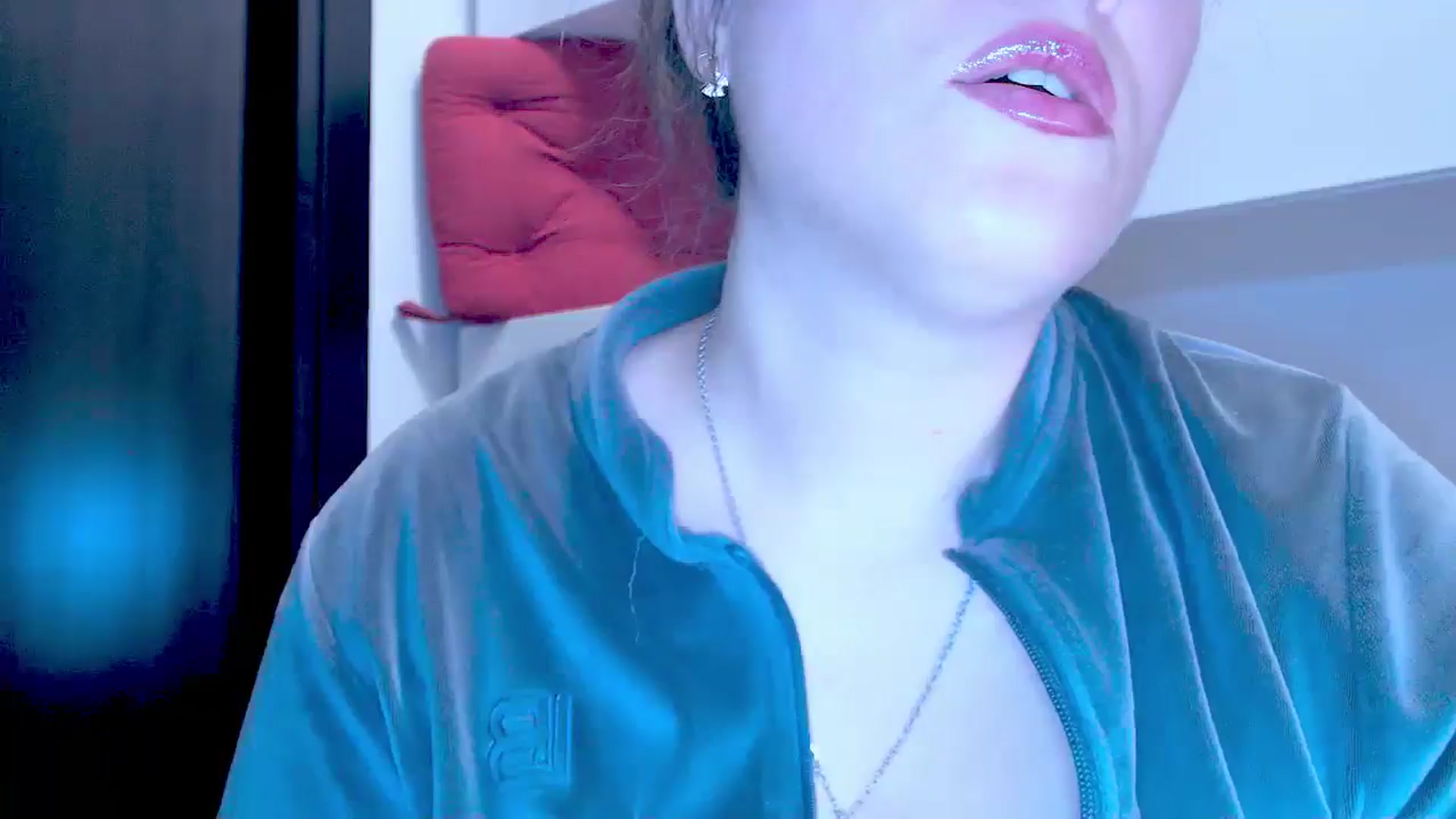 Gallery image thumbnail from Mrsfoxy's myfreecams stream on, 01/14/2026, 14:39 image 19 of 20