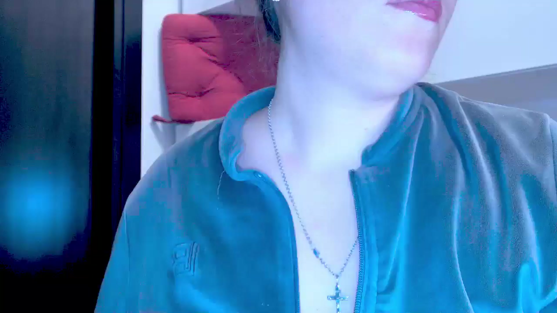 Gallery image thumbnail from Mrsfoxy's myfreecams stream on, 01/14/2026, 14:39 image 14 of 20
