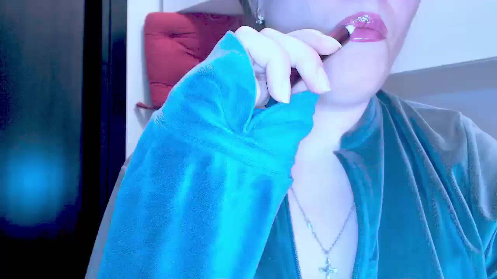 Gallery image thumbnail from Mrsfoxy's myfreecams stream on, 01/14/2026, 14:39 image 1 of 20