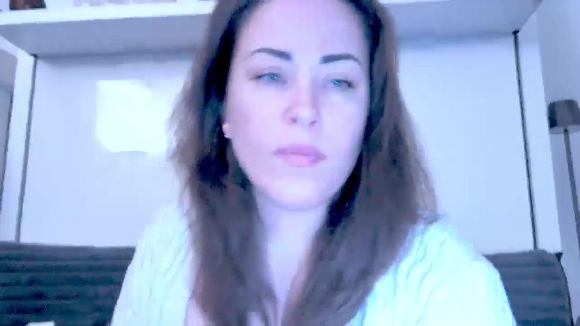 Gallery image thumbnail from Mrsfoxy's myfreecams stream on, 01/15/2026, 16:17 image 15 of 20