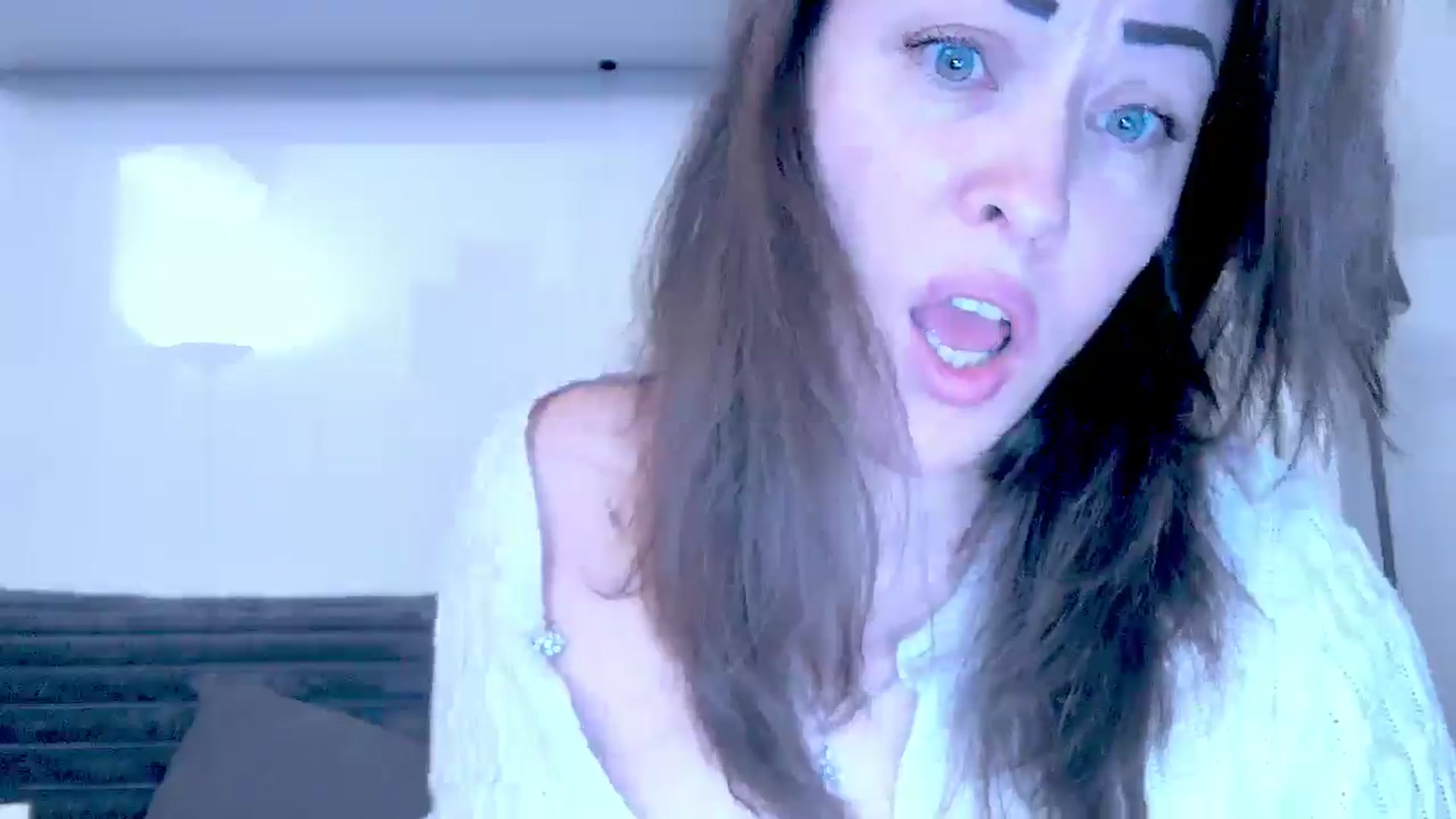 Gallery image thumbnail from Mrsfoxy's myfreecams stream on, 01/15/2026, 16:17 image 16 of 20