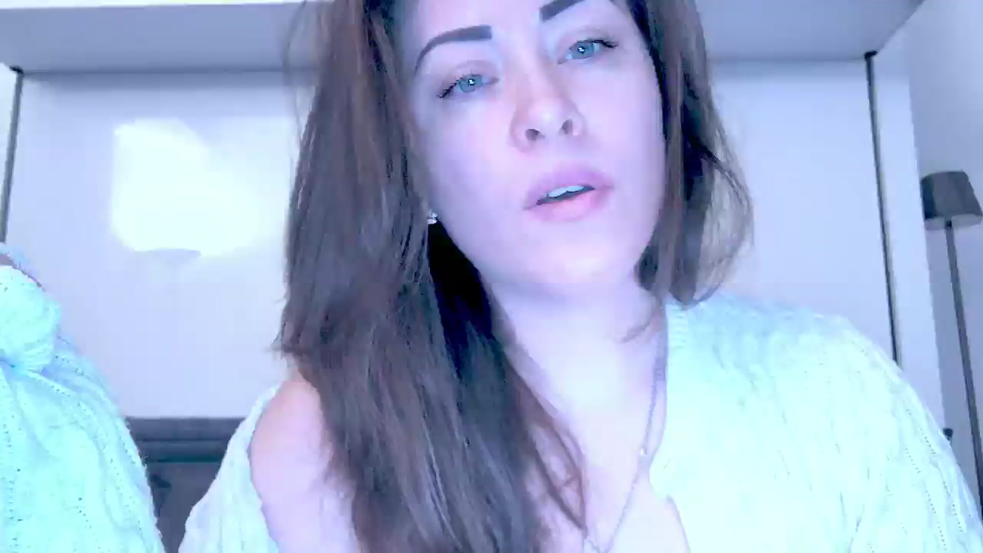 Gallery image thumbnail from Mrsfoxy's myfreecams stream on, 01/15/2026, 16:17 image 17 of 20