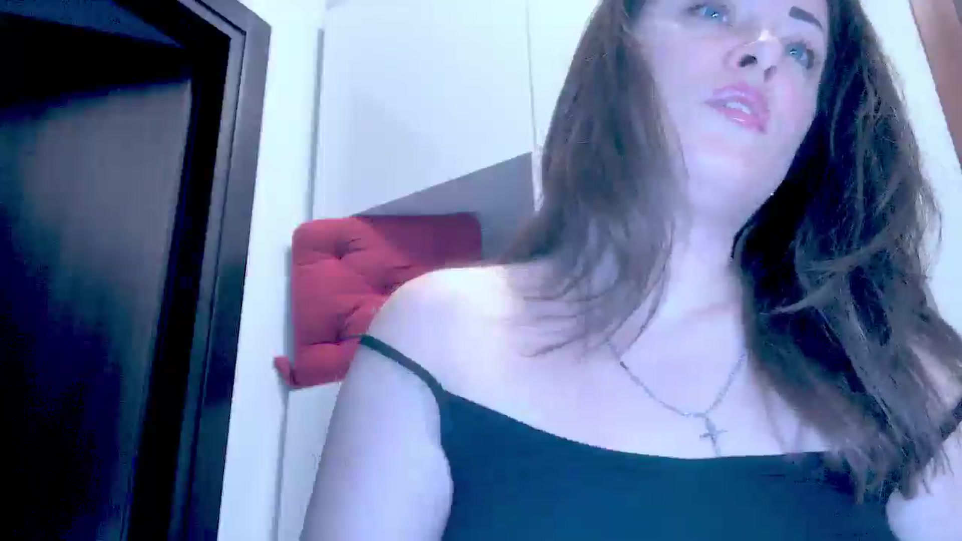Gallery image thumbnail from Mrsfoxy's myfreecams stream on, 01/16/2026, 15:36 image 14 of 20