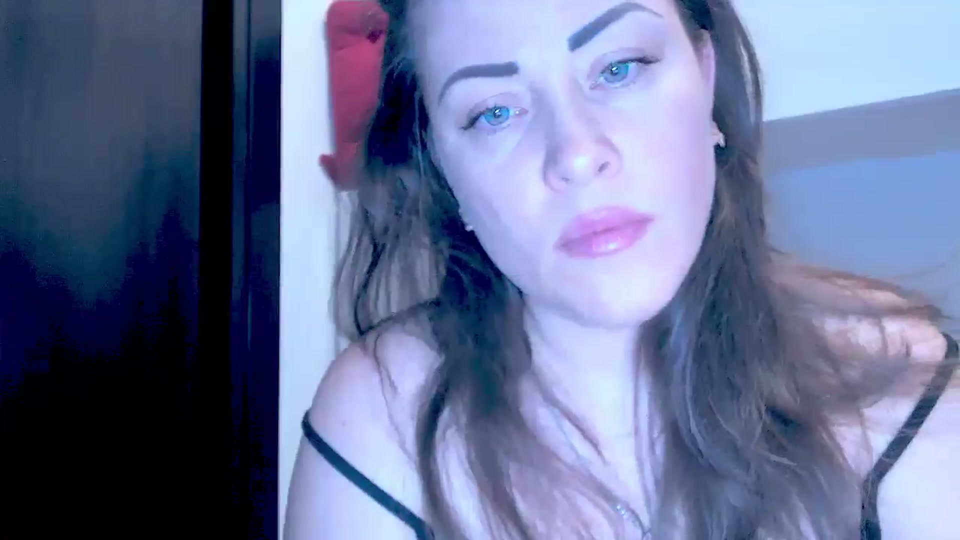 Gallery image thumbnail from Mrsfoxy's myfreecams stream on, 01/21/2026, 16:33 image 6 of 20
