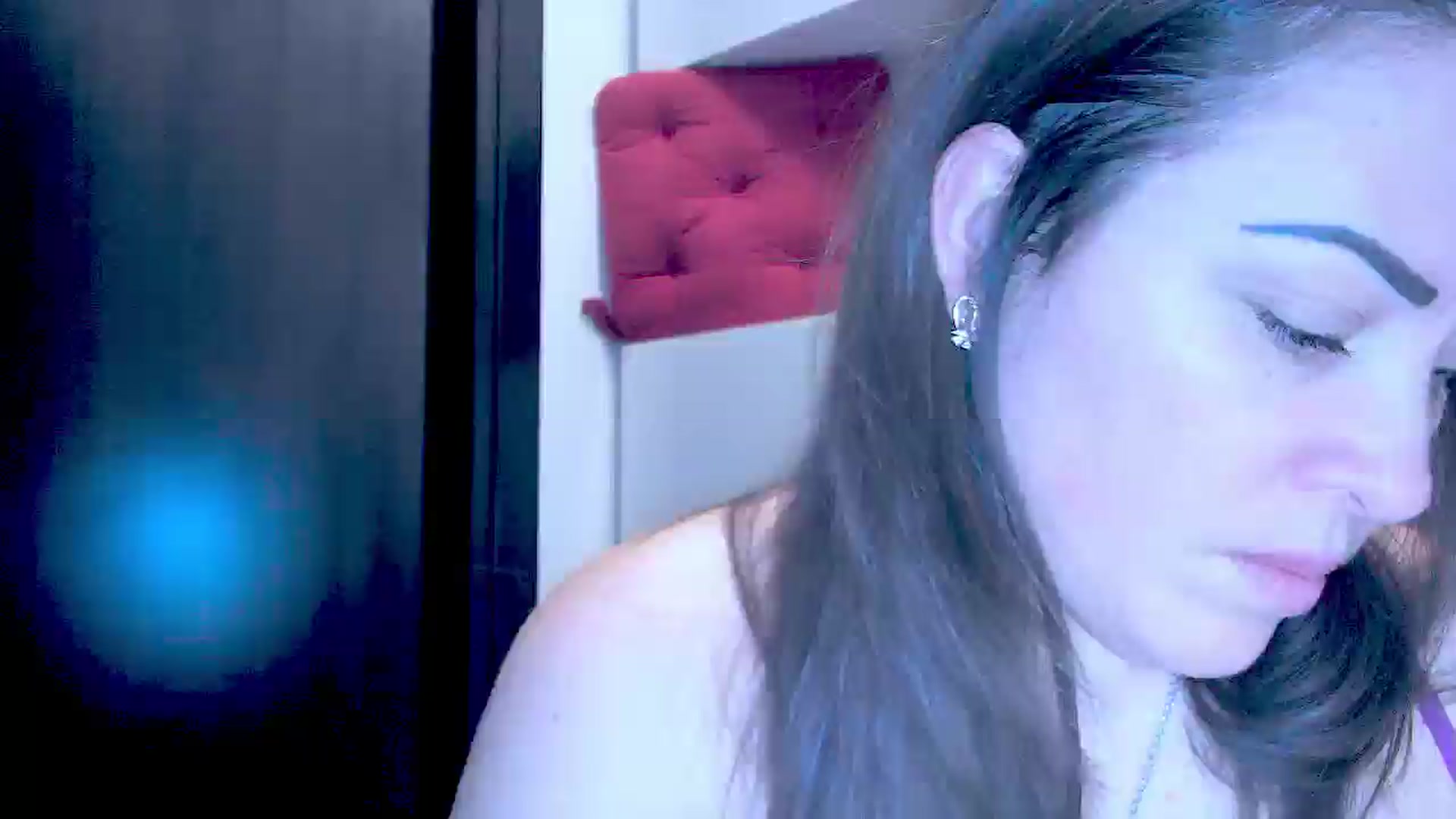 Gallery image thumbnail from Mrsfoxy's myfreecams stream on, 01/28/2026, 16:36 image 17 of 20