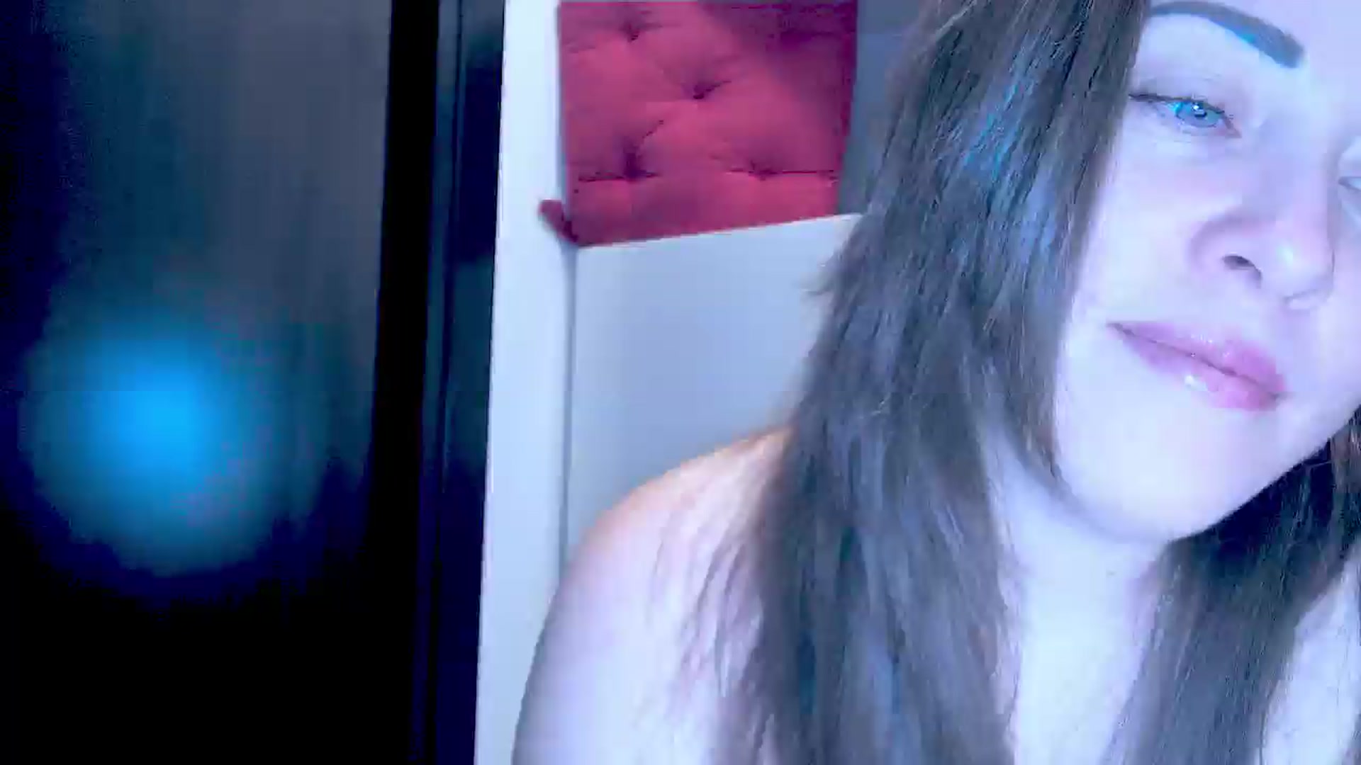 Gallery image thumbnail from Mrsfoxy's myfreecams stream on, 01/28/2026, 16:36 image 9 of 20