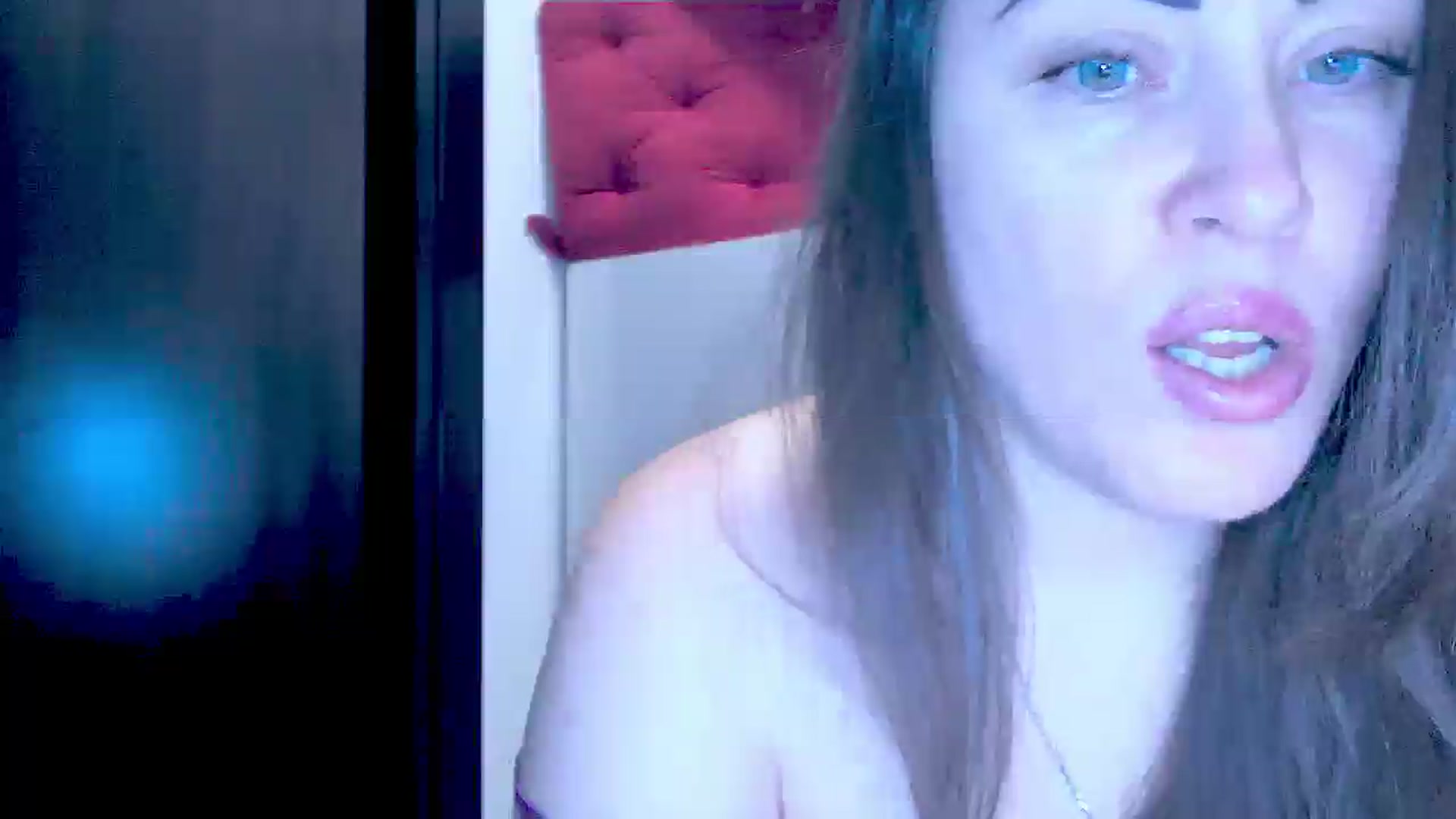Gallery image thumbnail from Mrsfoxy's myfreecams stream on, 01/28/2026, 16:36 image 7 of 20