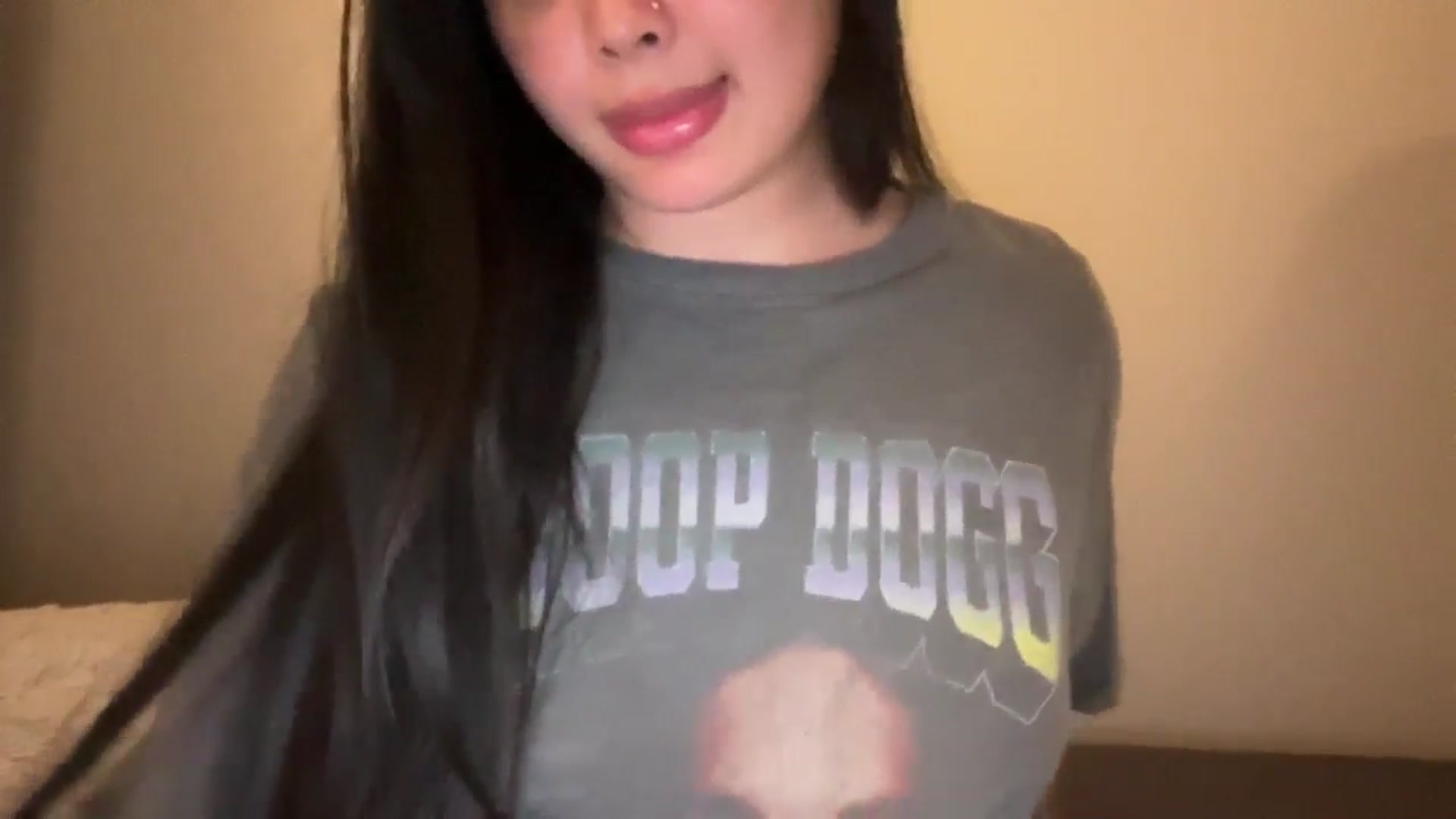 Gallery image thumbnail from MsAkira's myfreecams stream on, 08/18/2024, 07:06 image 13 of 20