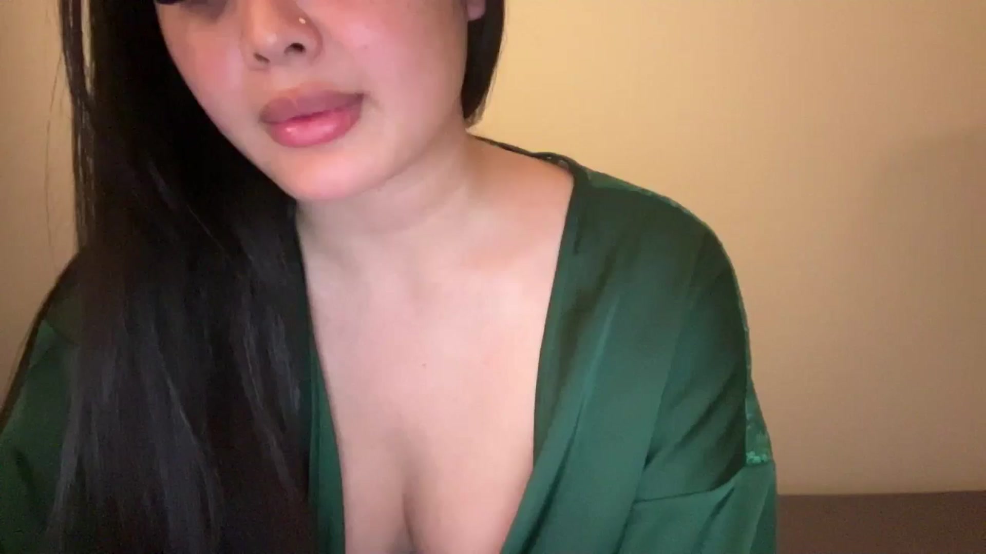 Gallery image thumbnail from MsAkira's myfreecams stream on, 08/20/2024, 04:00 image 9 of 20