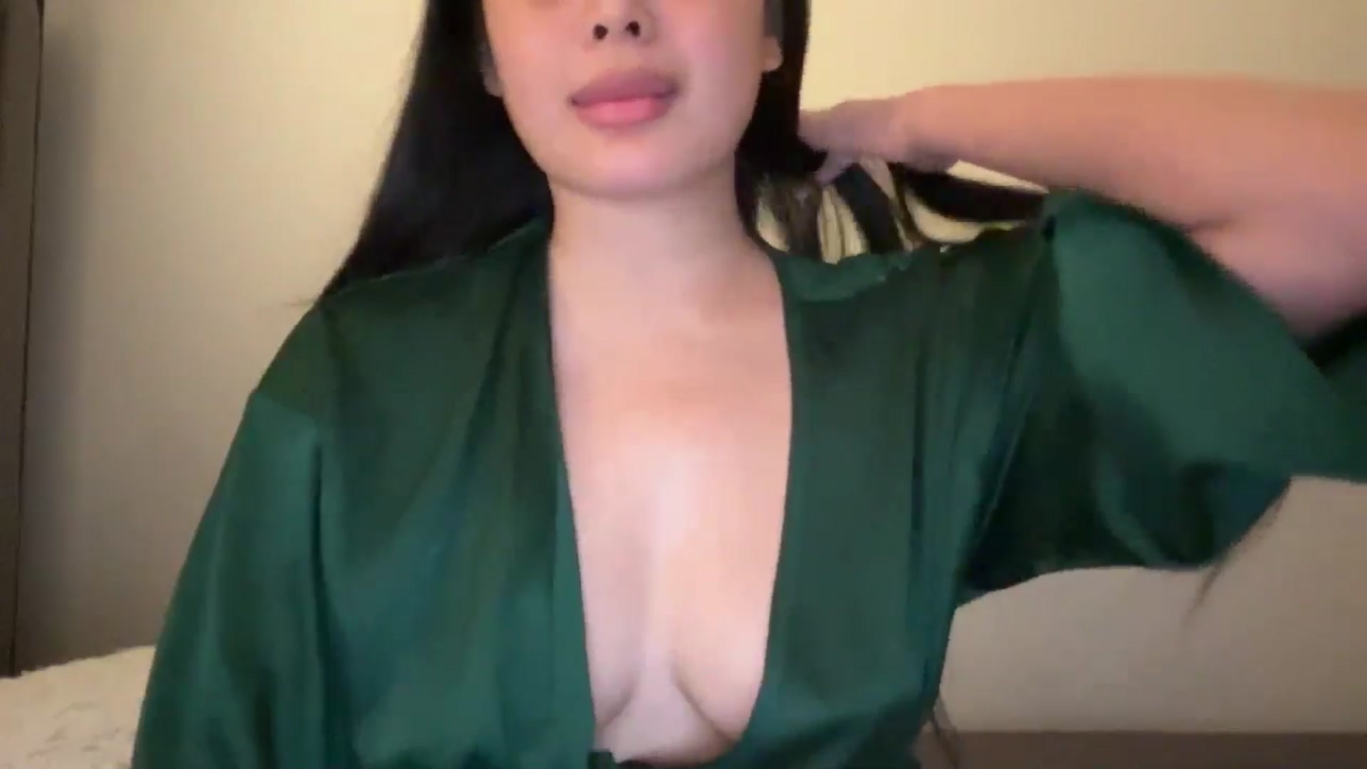 Gallery image thumbnail from MsAkira's myfreecams stream on, 08/20/2024, 04:00 image 13 of 20