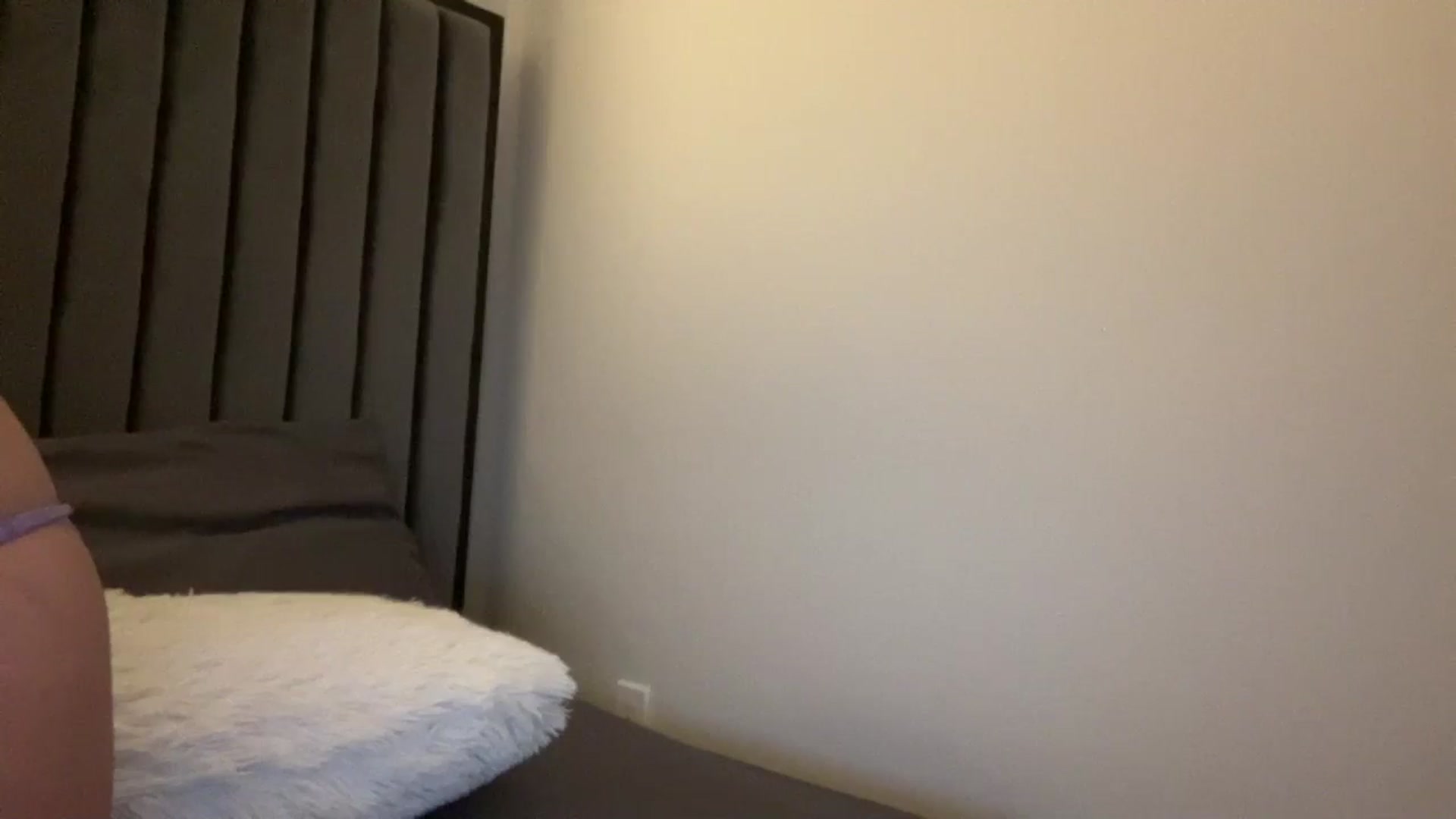 Gallery image thumbnail from MsAkira's myfreecams stream on, 08/22/2024, 02:48 image 8 of 20