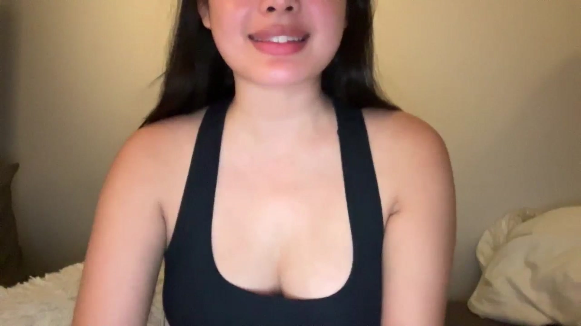 Gallery image thumbnail from MsAkira's myfreecams stream on, 08/29/2024, 03:14 image 18 of 20