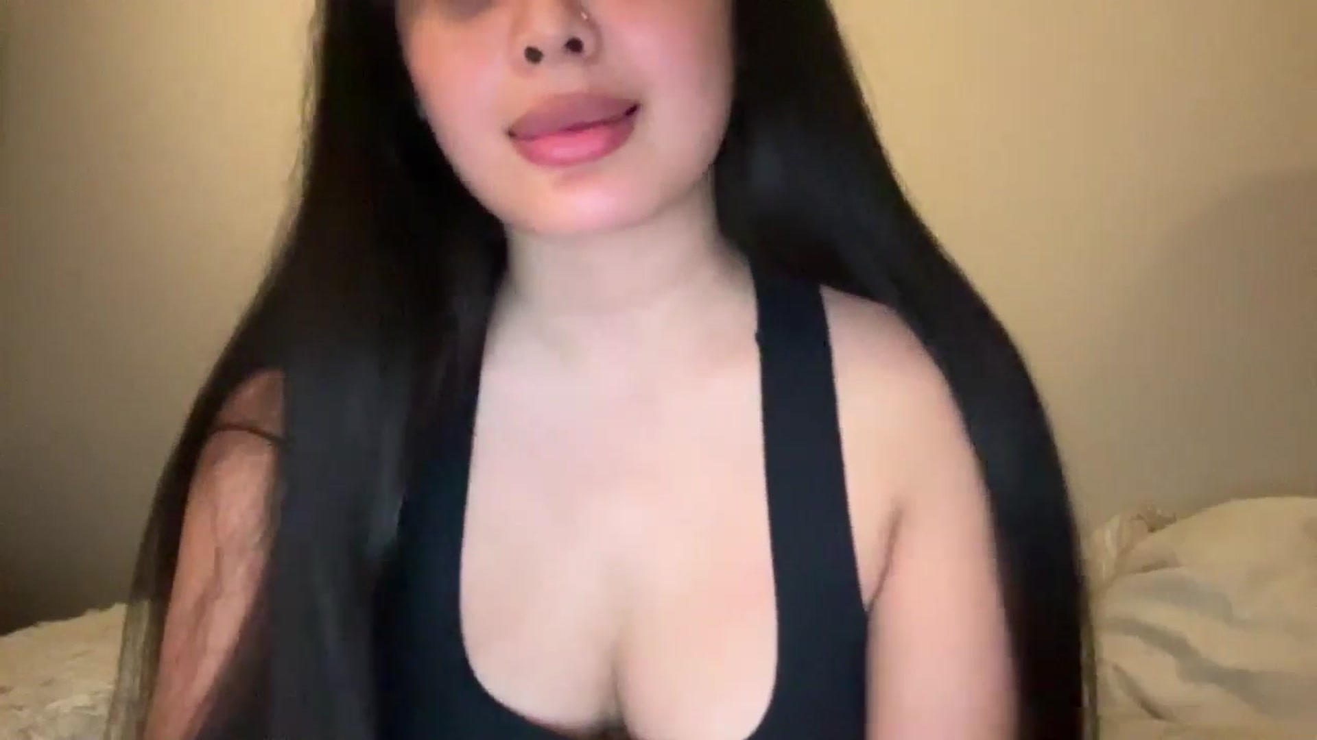 Gallery image thumbnail from MsAkira's myfreecams stream on, 08/29/2024, 03:58 image 17 of 20