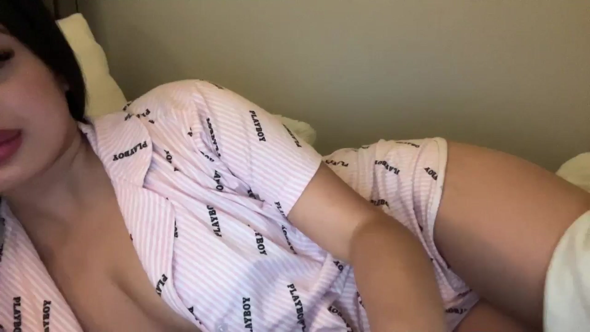 Gallery image thumbnail from MsAkira's myfreecams stream on, 09/01/2024, 24:42 image 19 of 20