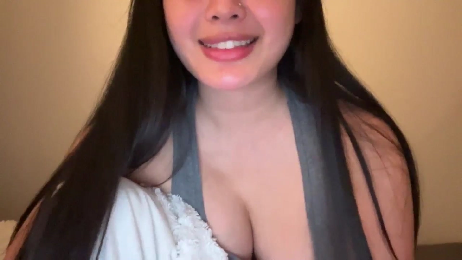 Gallery image thumbnail from MsAkira's myfreecams stream on, 09/09/2024, 06:07 image 19 of 20
