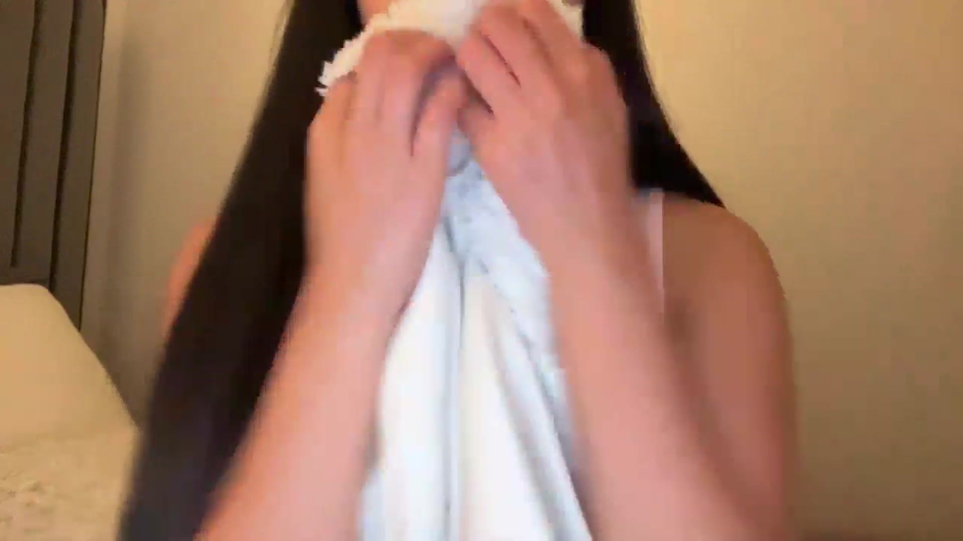 Gallery image thumbnail from MsAkira's myfreecams stream on, 09/22/2024, 05:41 image 18 of 20