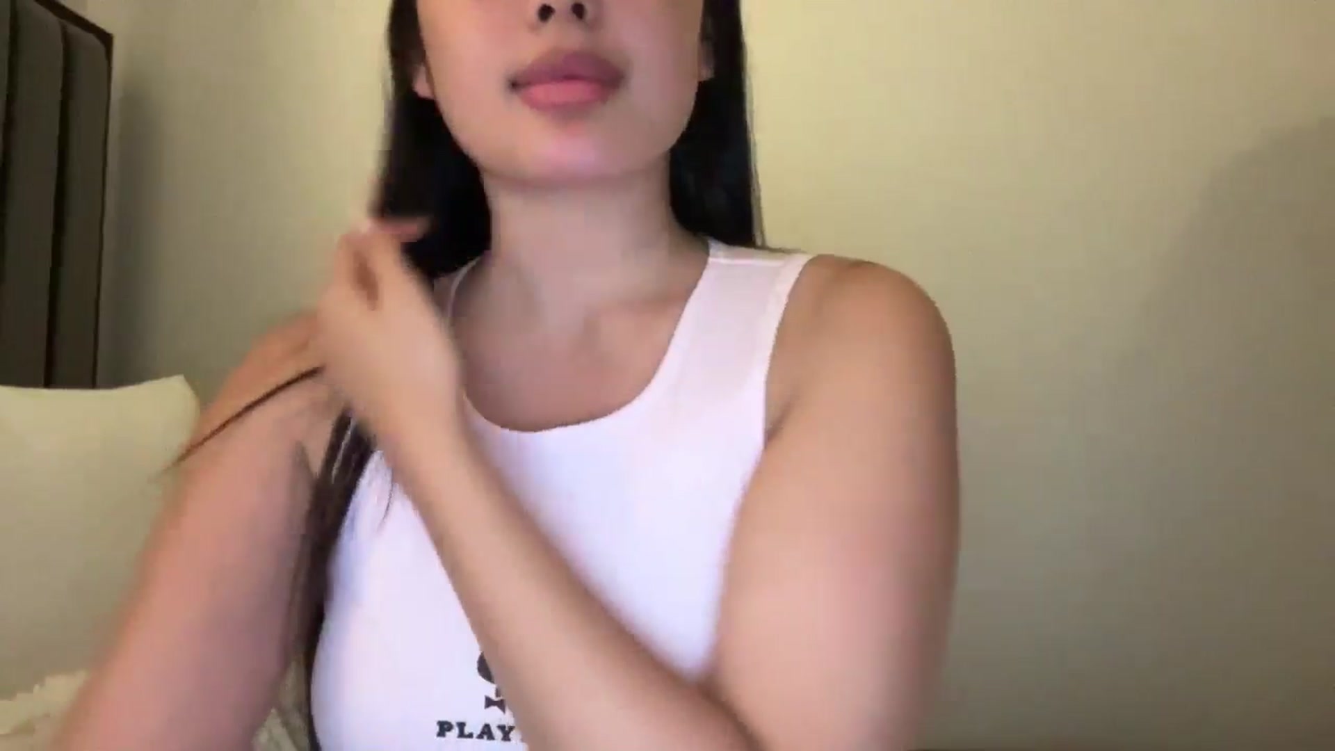 Gallery image thumbnail from MsAkira's myfreecams stream on, 09/27/2024, 03:21 image 2 of 20
