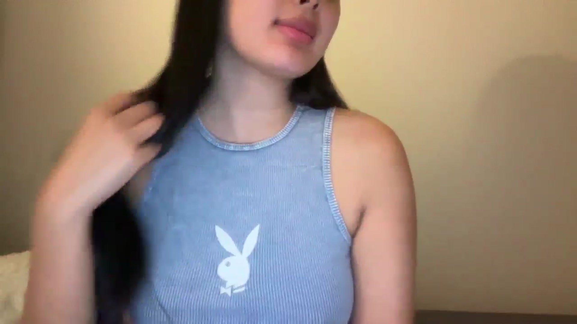 Gallery image thumbnail from MsAkira's myfreecams stream on, 09/28/2024, 03:10 image 13 of 20