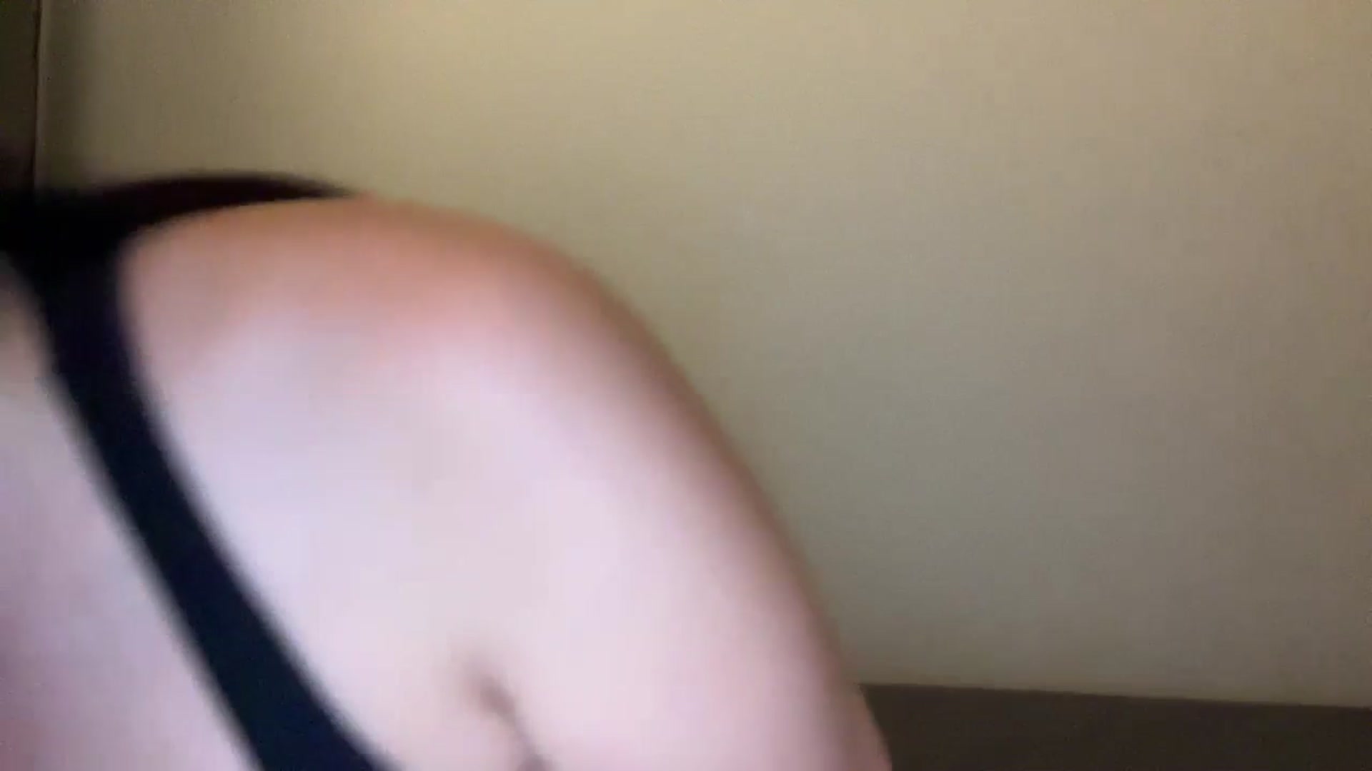 Gallery image thumbnail from MsAkira's myfreecams stream on, 10/02/2024, 03:36 image 12 of 20