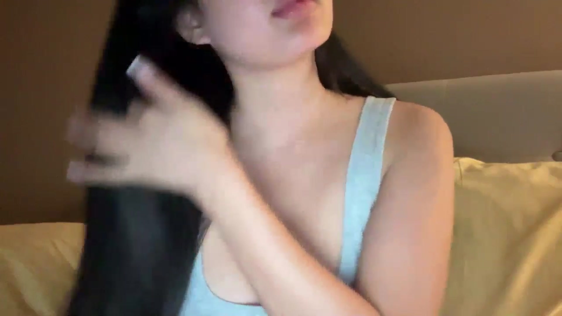 Gallery image thumbnail from MsAkira's myfreecams stream on, 10/06/2024, 23:01 image 14 of 20