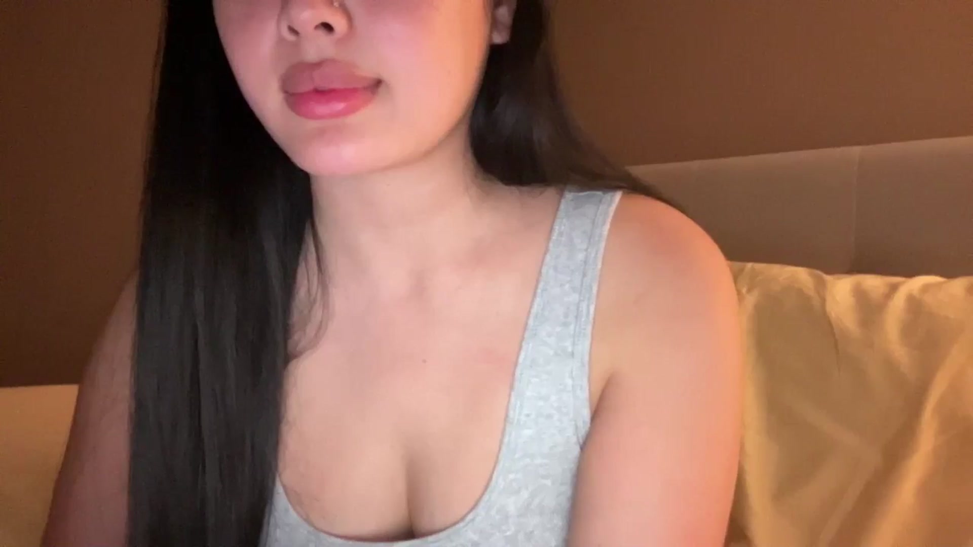Gallery image thumbnail from MsAkira's myfreecams stream on, 10/07/2024, 04:09 image 16 of 20