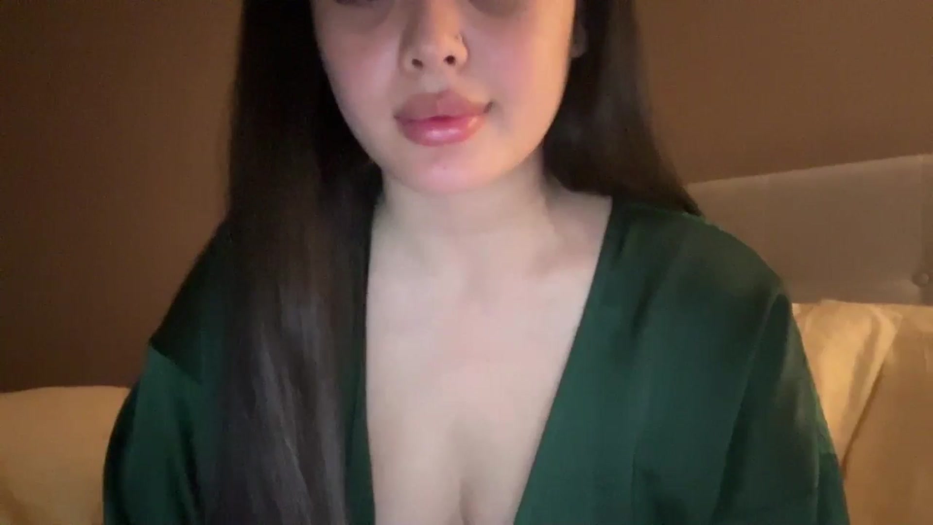 Gallery image thumbnail from MsAkira's myfreecams stream on, 10/09/2024, 18:10 image 8 of 20
