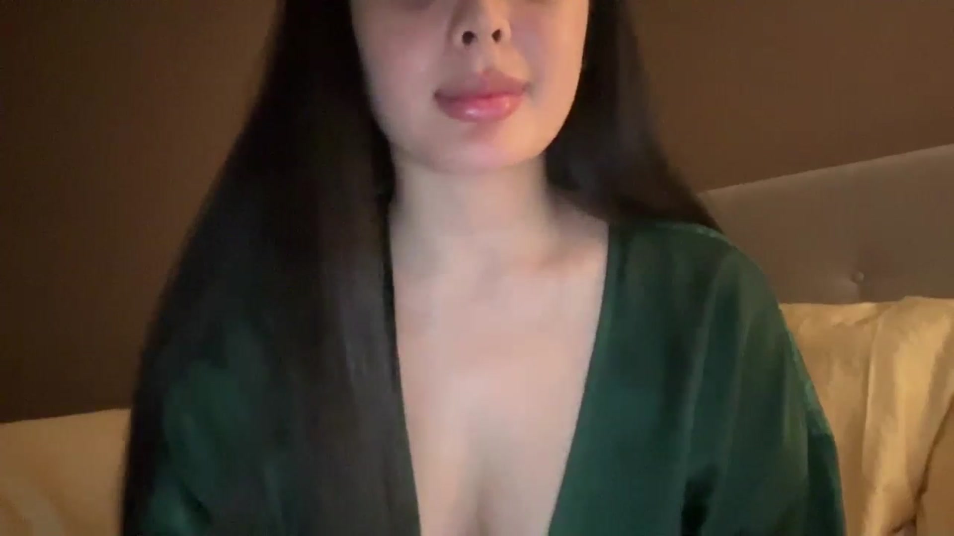 Gallery image thumbnail from MsAkira's myfreecams stream on, 10/09/2024, 18:10 image 9 of 20