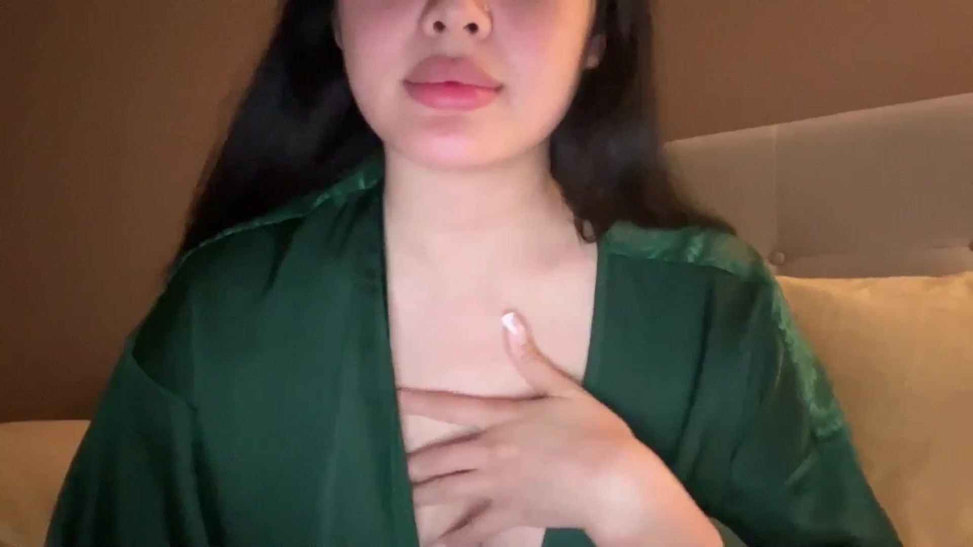 Gallery image thumbnail from MsAkira's myfreecams stream on, 10/10/2024, 03:09 image 15 of 20