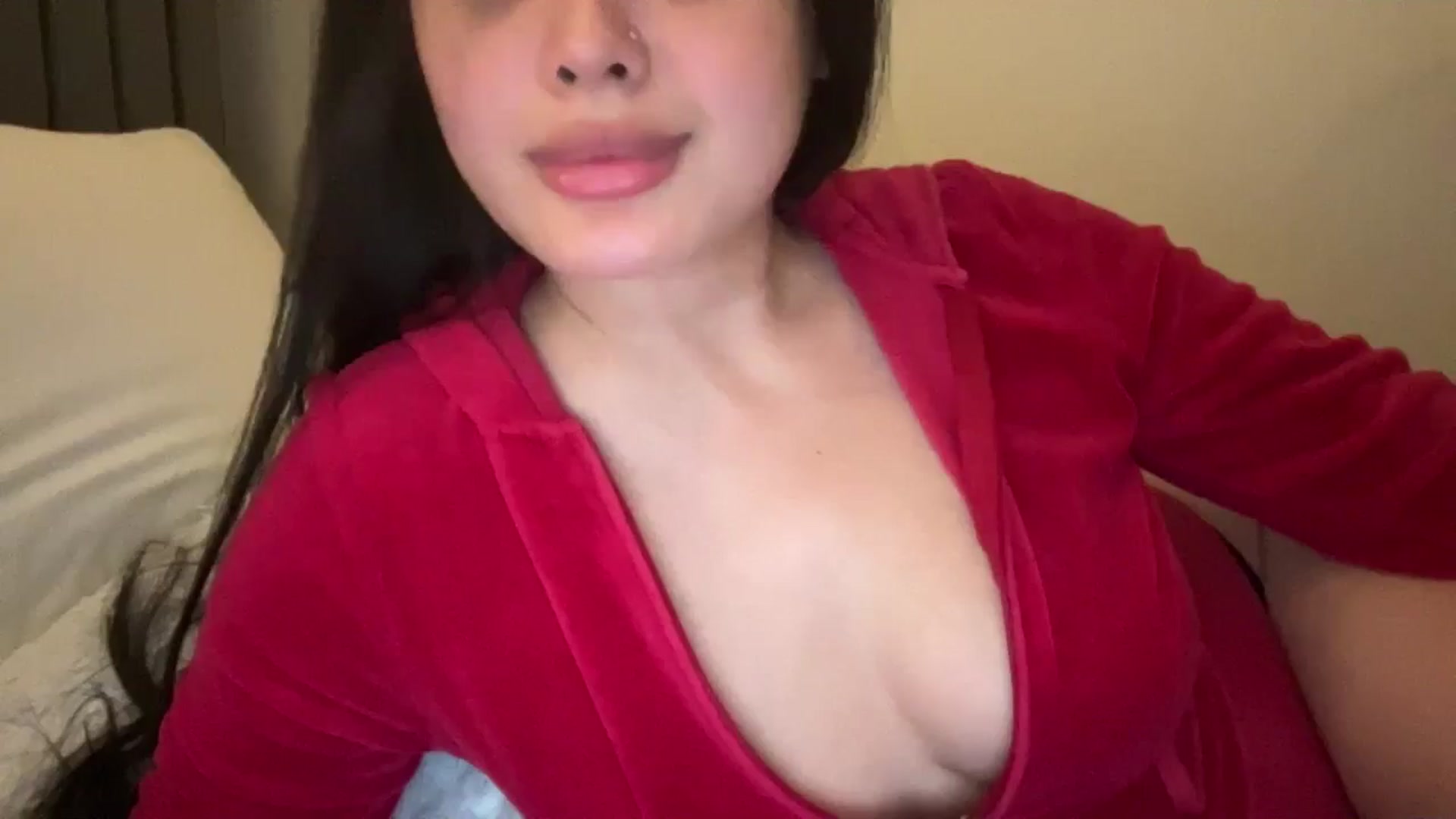 Gallery image thumbnail from MsAkira's myfreecams stream on, 10/15/2024, 05:25 image 6 of 20