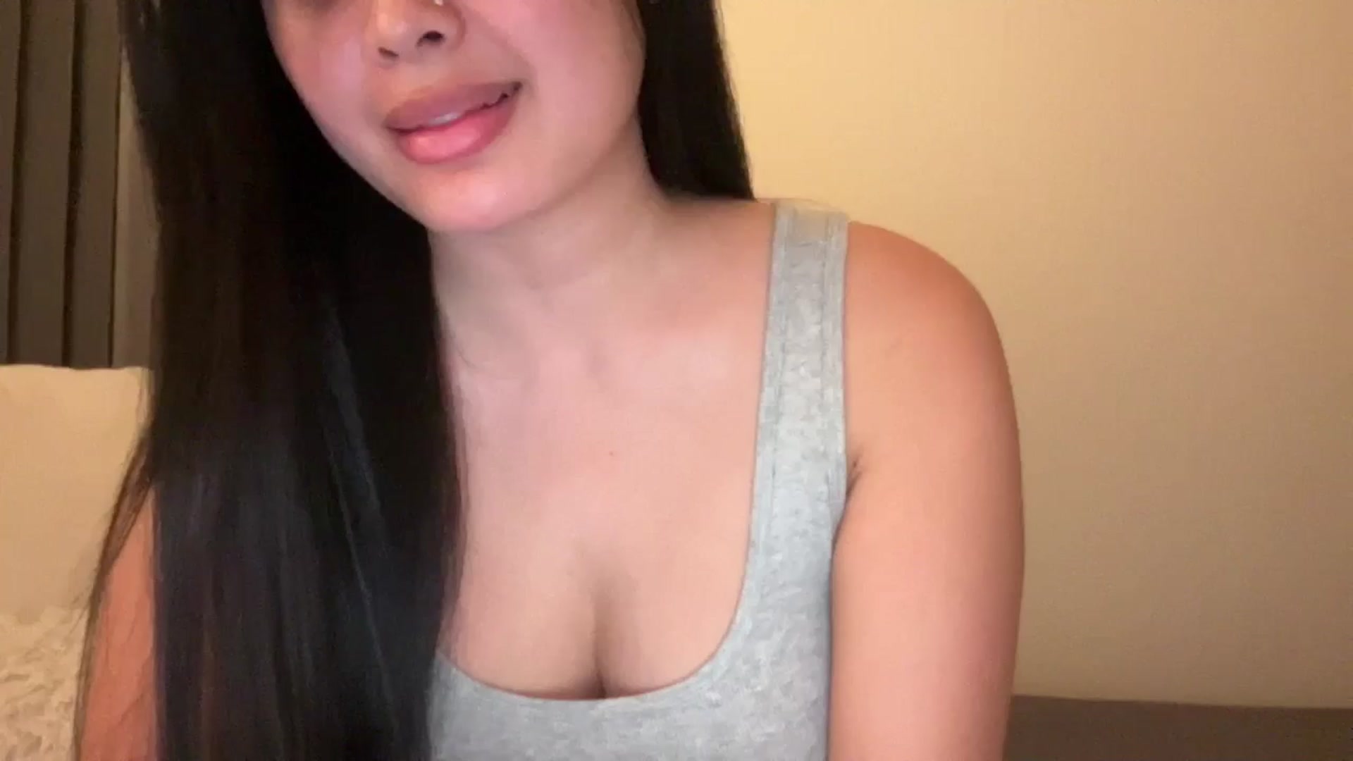 Gallery image thumbnail from MsAkira's myfreecams stream on, 10/16/2024, 03:57 image 13 of 20