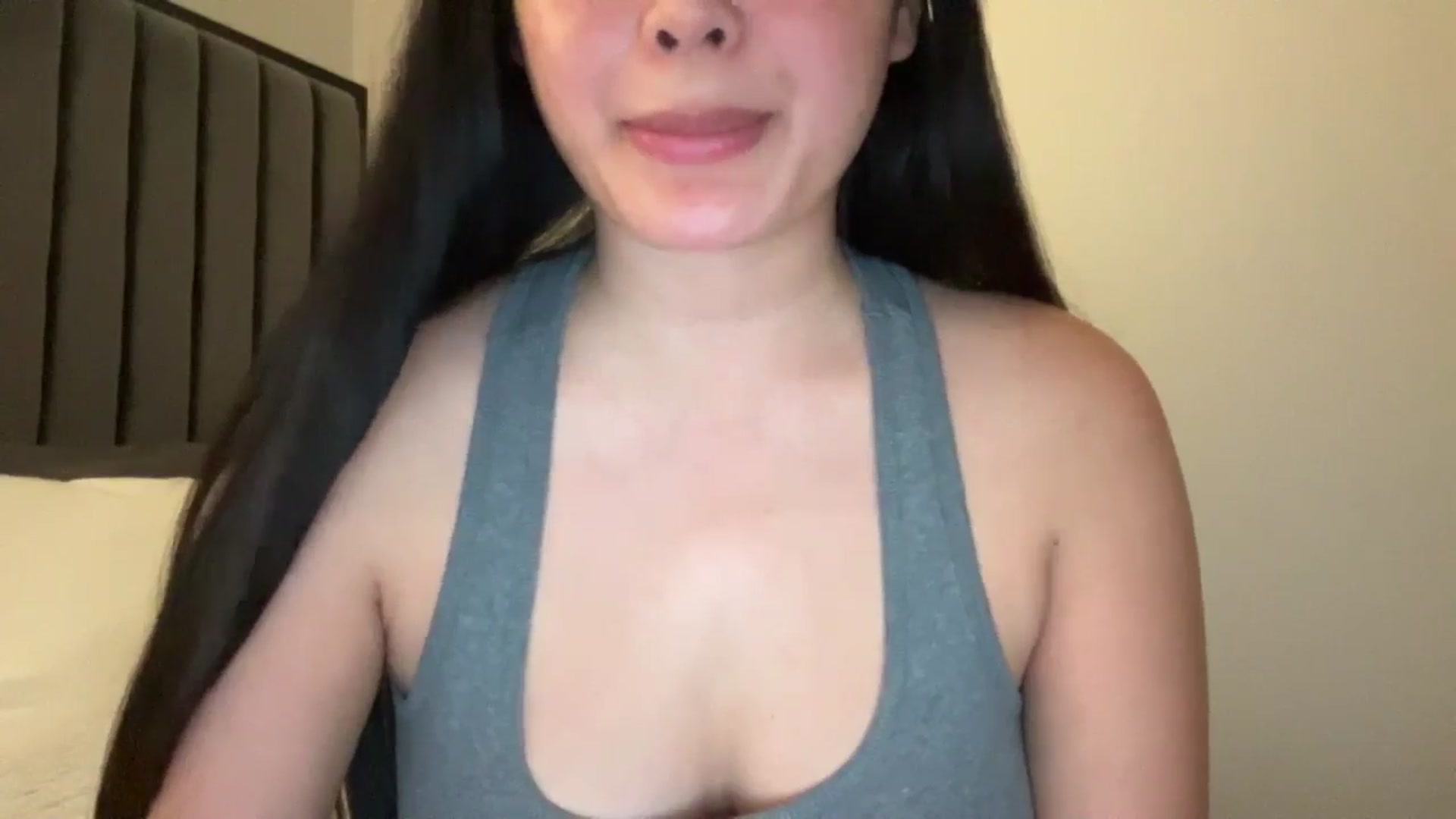 Gallery image thumbnail from MsAkira's myfreecams stream on, 10/17/2024, 22:07 image 3 of 20