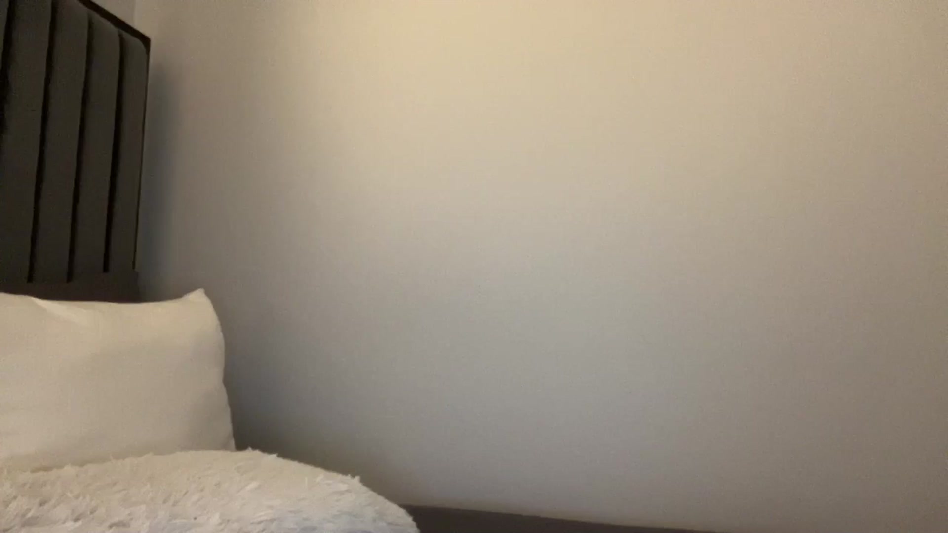 Gallery image thumbnail from MsAkira's myfreecams stream on, 10/18/2024, 01:49 image 15 of 20