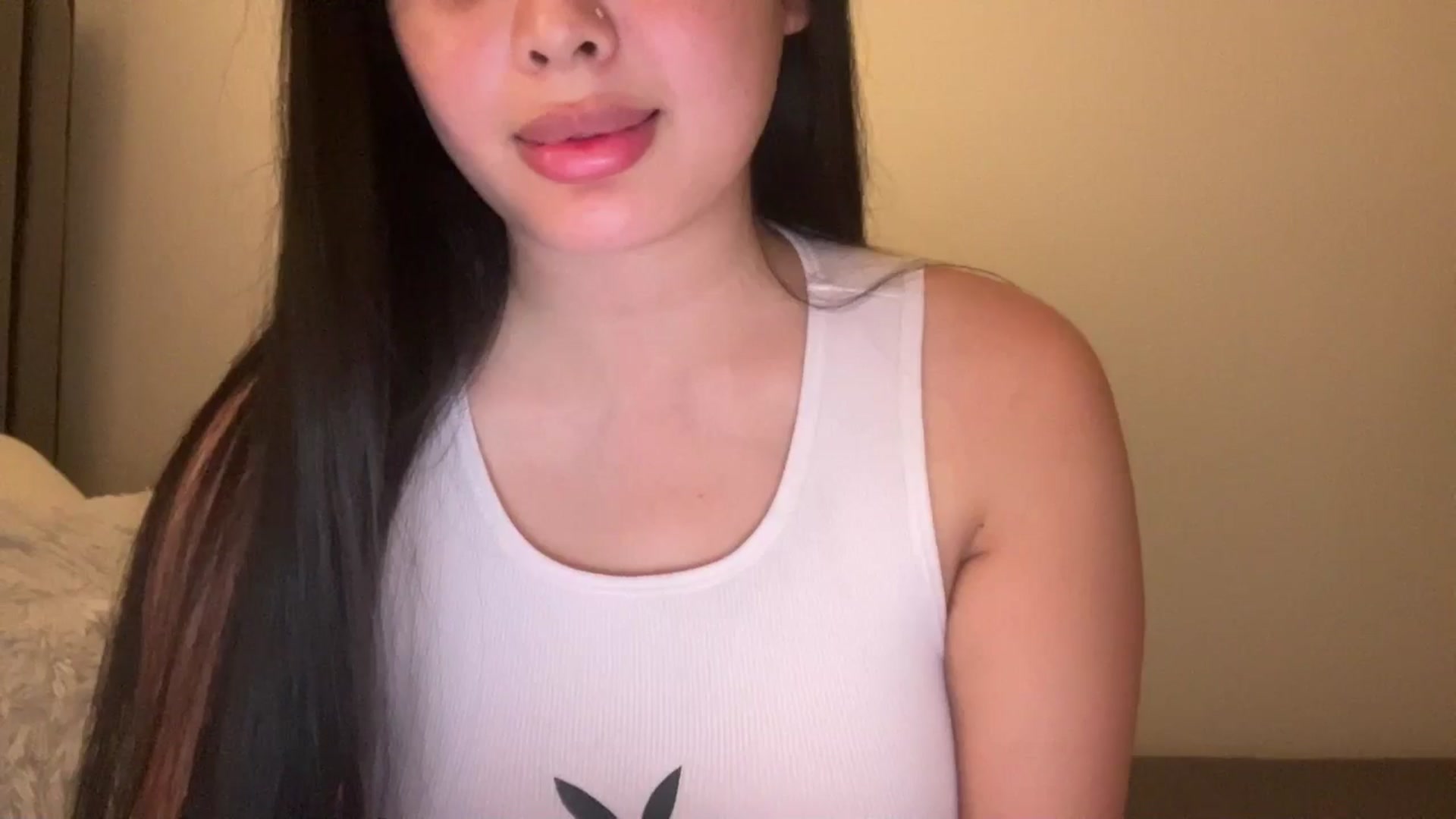 Gallery image thumbnail from MsAkira's myfreecams stream on, 10/21/2024, 03:49 image 17 of 20