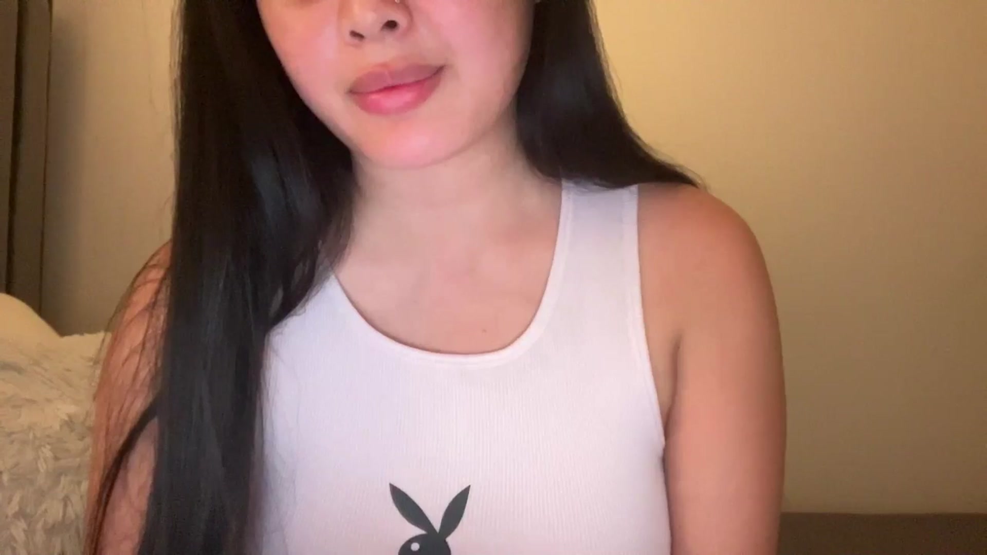 Gallery image thumbnail from MsAkira's myfreecams stream on, 10/21/2024, 03:49 image 12 of 20
