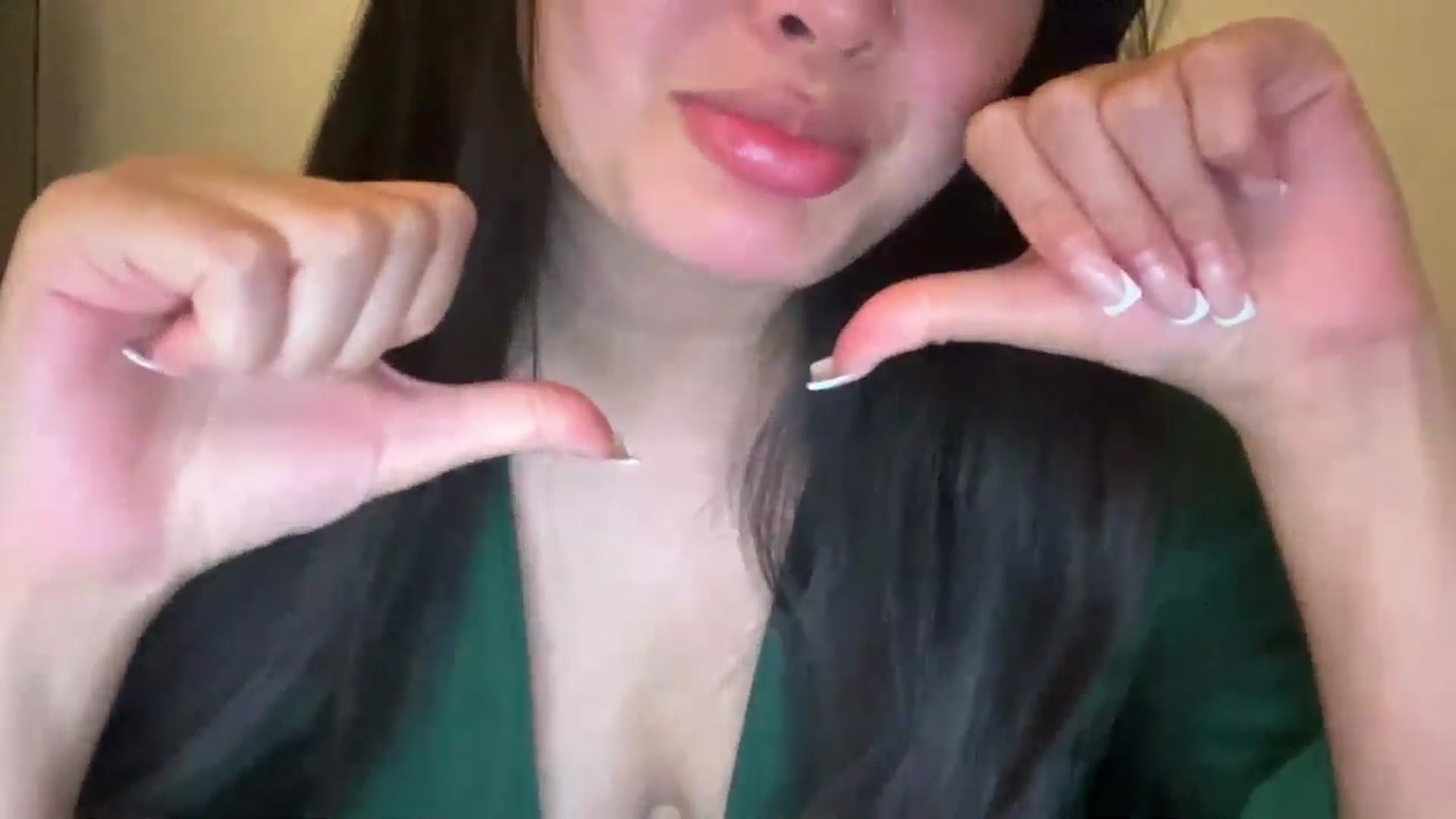 Gallery image thumbnail from MsAkira's myfreecams stream on, 10/23/2024, 02:46 image 11 of 20