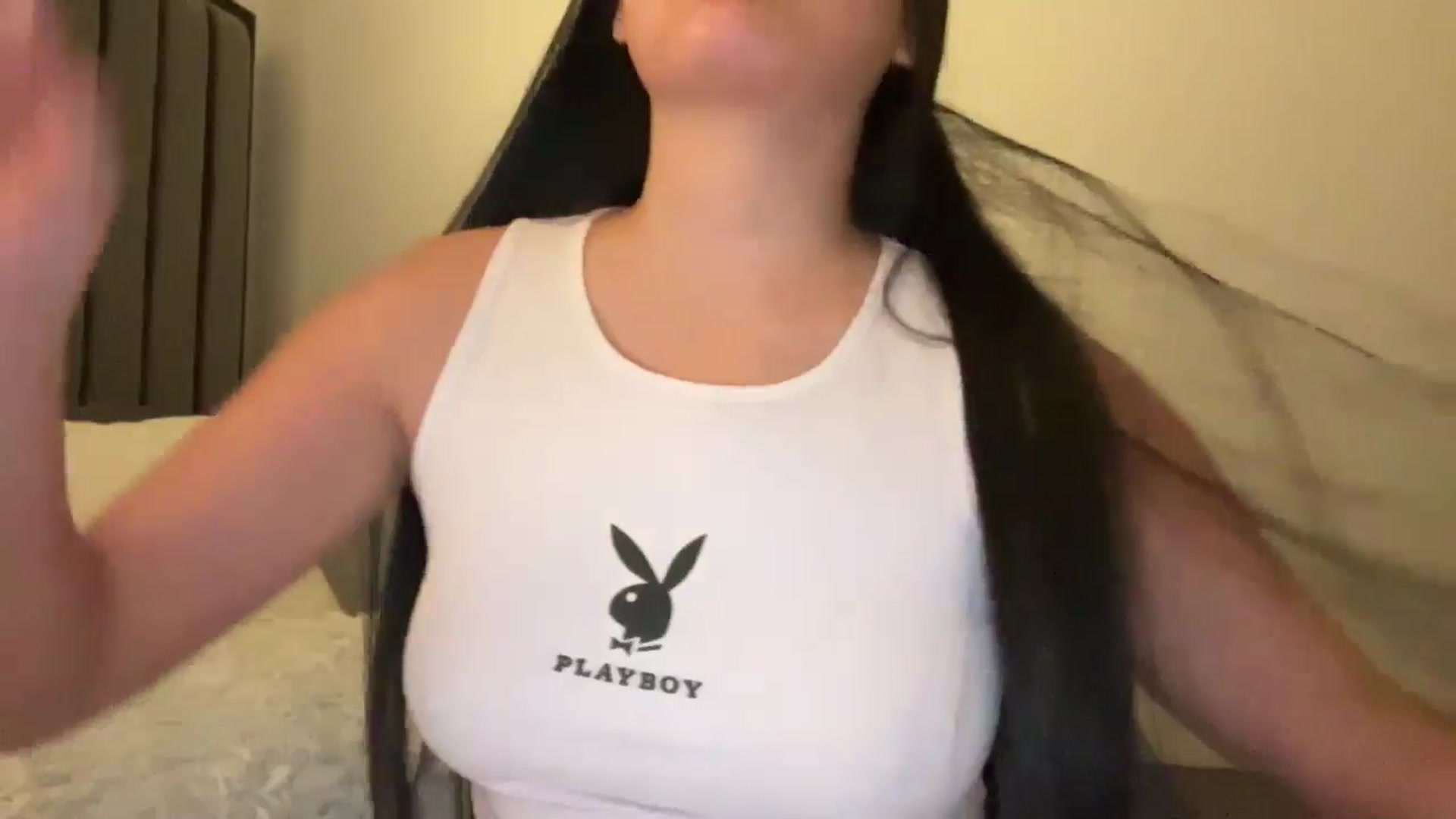 Gallery image thumbnail from MsAkira's myfreecams stream on, 11/04/2024, 03:19 image 17 of 20