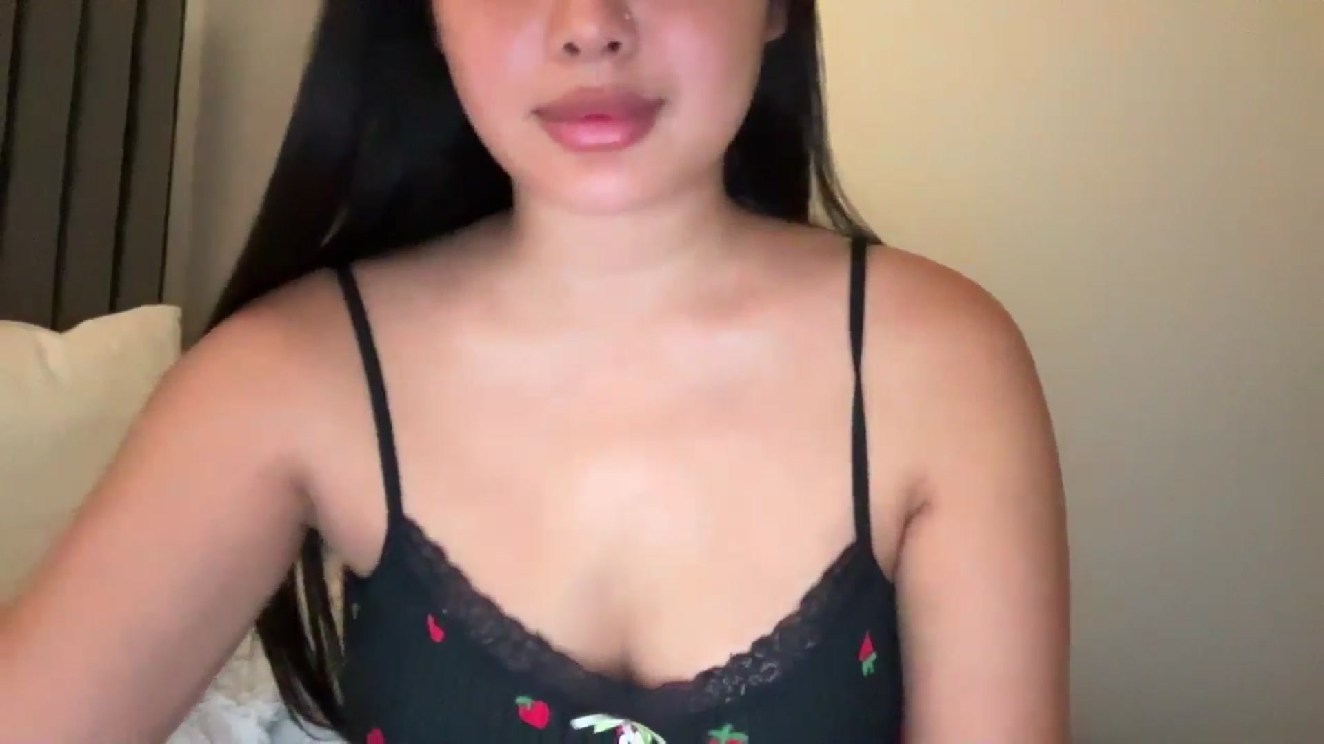 Gallery image thumbnail from MsAkira's myfreecams stream on, 11/06/2024, 18:38 image 7 of 20