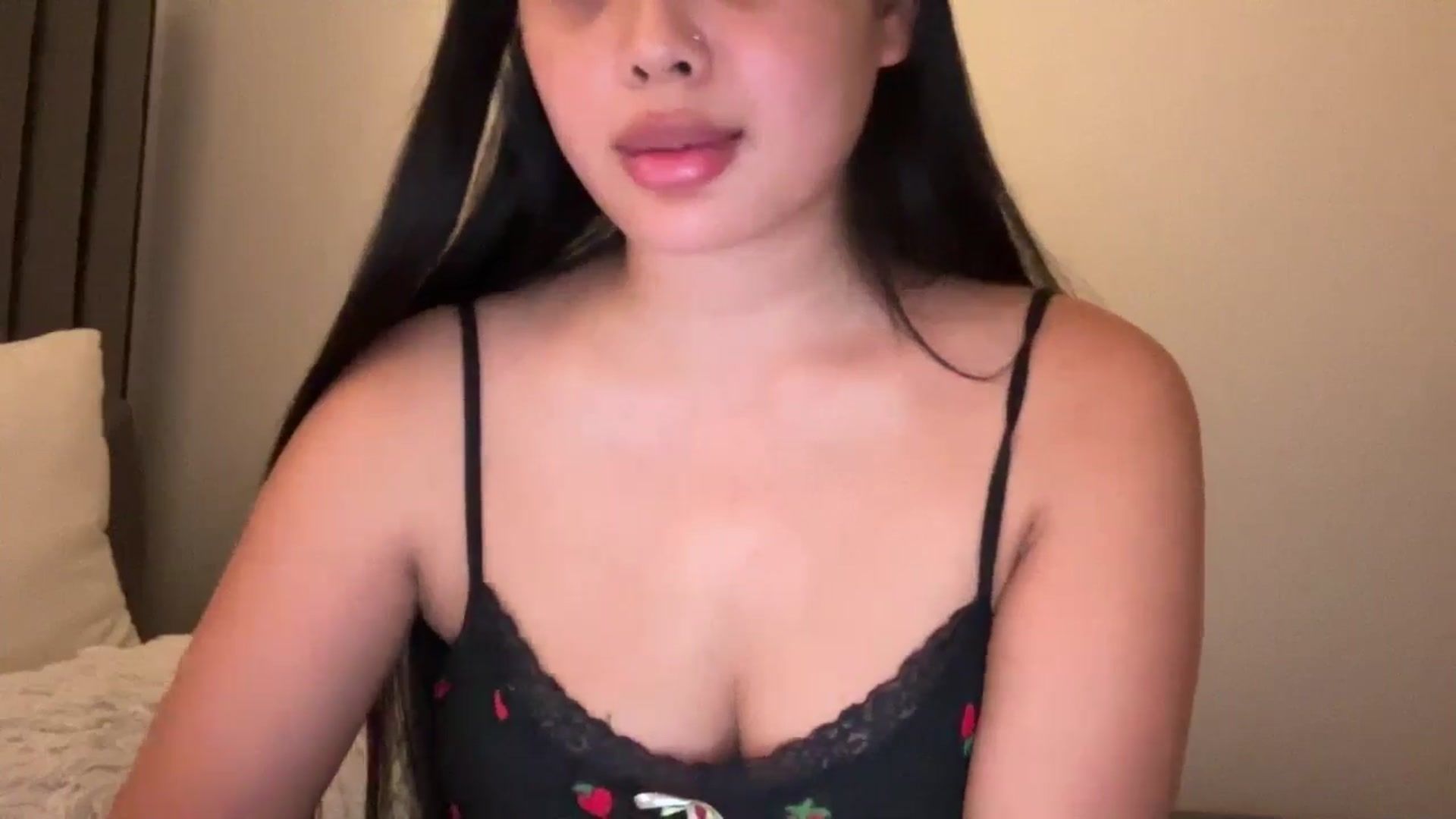Gallery image thumbnail from MsAkira's myfreecams stream on, 11/06/2024, 21:24 image 20 of 20