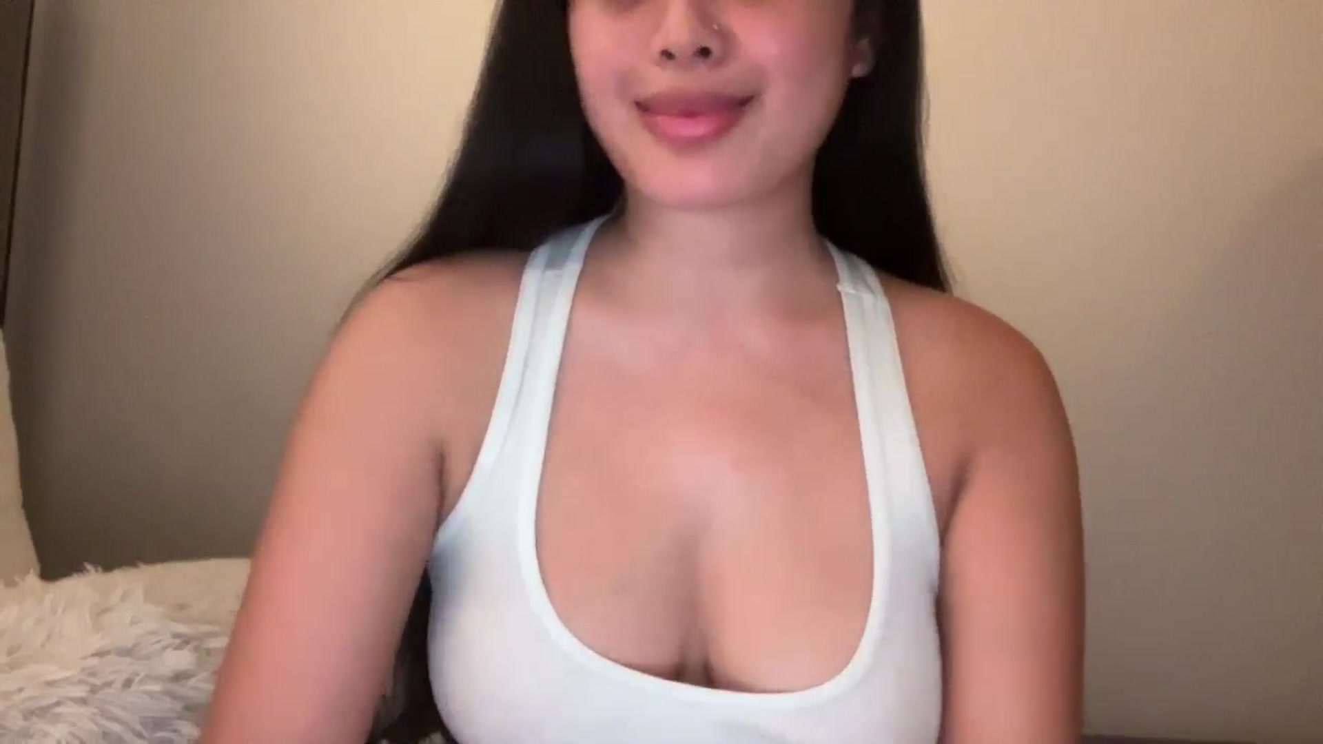 Gallery image thumbnail from MsAkira's myfreecams stream on, 11/08/2024, 16:14 image 16 of 20