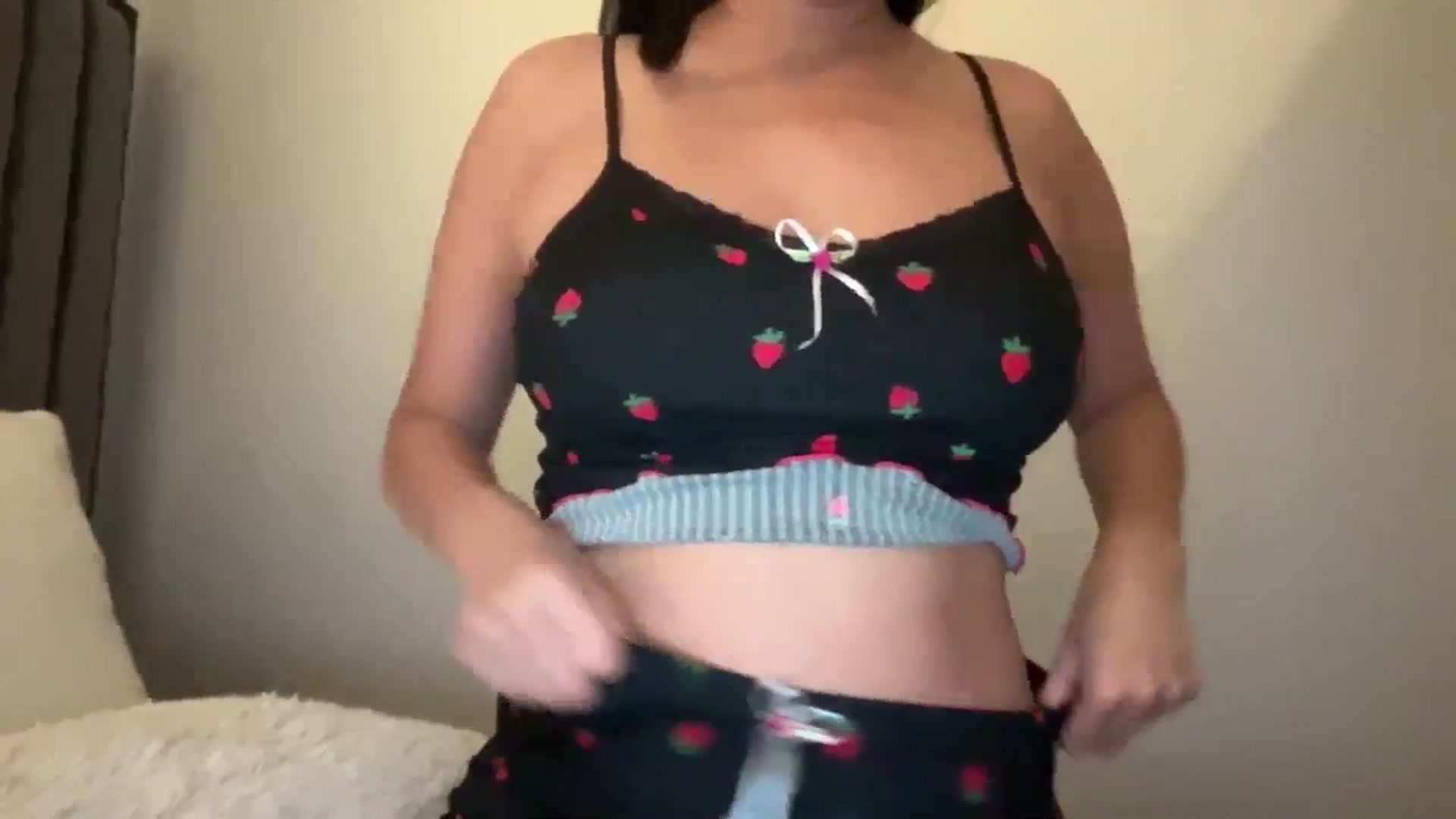Gallery image thumbnail from MsAkira's myfreecams stream on, 11/11/2024, 17:24 image 6 of 20